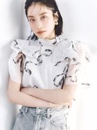 【スナイデル/SNIDEL】のSustainableリボンライクオーガンシースルーブラウス 人気、トレンドファッション・服の通販 founy(ファニー) ファッション Fashion レディースファッション Fashion for Women トップス・カットソー Cut & Sew Tops シャツ・ブラウス・オフィスカジュアル Elegant Blouses & Button-Ups オーガンジー Organza Fabric シアー Sheer, See-Through スタンド Stand Collar, Upright Stand スマート Smart, Elegant フェミニン Feminine, Girly リボン Ribbon, Bow 人気 Popular, Best Seller 無地 Plain, Solid Color thumbnail BLK[009]|ID: prp329100004871058 ipo3291000000036309376