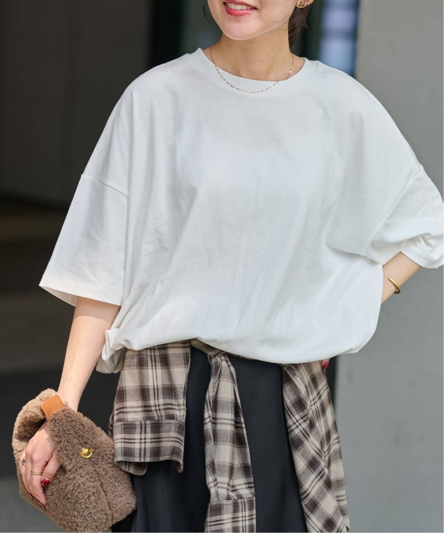 【ジャーナルスタンダード レリューム/JOURNAL STANDARD relume】の《追加6》ギャザーヘムショートスリーブTシャツ インテリア・キッズ・メンズ・レディースファッション・服の通販 founy(ファニー) ファッション Fashion レディースファッション Fashion for Women トップス・カットソー Cut & Sew Tops シャツ・ブラウス・オフィスカジュアル Elegant Blouses & Button-Ups ロングTシャツ・Tシャツ Longline T-Shirts & Tees 2025年 2025 2025-2026秋冬・A/W Autumn/Winter 2025–26 AW25–26 ブラウジング Blouson Silhouette, Cinched Waist 夏 Summer ホワイト|ID: prp329100004871847 ipo3291000000036323976