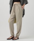 【ベイフロー/BAYFLOW】のセミストレートシルエットで登場!! RPタックジョガーパンツ 人気、トレンドファッション・服の通販 founy(ファニー) ファッション Fashion レディースファッション Fashion for Women パンツ Pants & Trousers おすすめ Recommended / Our Picks カーゴパンツ Cargo Pants, Utility Pants シンプル Simple, Minimal ストレッチ Stretch, Stretchy Fabric 今季 This Season, Current Season 定番 Standard, Basic Item 楽ちん Easy Fit, Comfortable thumbnail グレージュ13|ID: prp329100004871895 ipo3291000000036324815