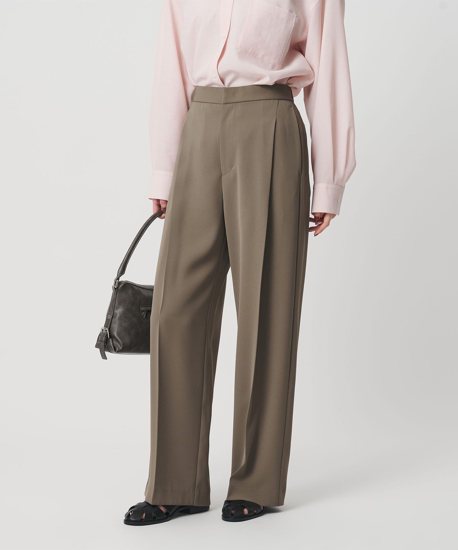 【ビューティ&ユース ユナイテッドアローズ/BEAUTY&YOUTH / UNITED ARROWS】の【WEB限定 Wardrobe DAILY MINIMAL】ダブルクロス タックワイドストレートパンツ ウォッシャブル インテリア・キッズ・メンズ・レディースファッション・服の通販 founy(ファニー) ファッション Fashion レディースファッション Fashion for Women パンツ Pants & Trousers ウォッシャブル Machine Washable オケージョン Occasion Wear シンプル Simple, Minimal ジャケット Jacket, Outerwear スウェット / スエット Sweatshirt, Sweatwear ストレート Straight, Straight Cut セットアップ Set-Up, Coordinated Outfit とろみ Fluid, Flowy Fabric ダブル Double, Double-Breasted フロント Front, Front Design ベスト Vest, Waistcoat ボトム Bottoms, Lower Wear ラップ Wrap, Wrap Design ワイド Wide, Wide Fit おすすめ Recommended / Our Picks エレガント 上品 Elegant セレモニー Ceremony ビジネス 仕事 通勤 Business / Work / Commuting MD.BROWN|ID: prp329100004871896 ipo3291000000036324826