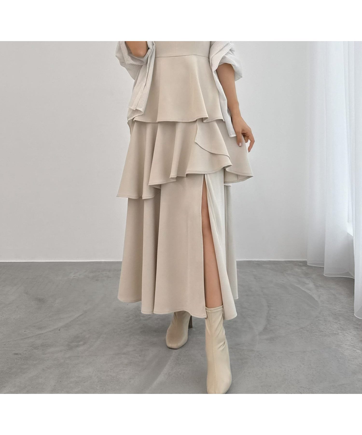 【ジュノア/JUNOAH】のCENEA スリットティアードワンピース インテリア・キッズ・メンズ・レディースファッション・服の通販 founy(ファニー) 　ファッション　Fashion　レディースファッション　Fashion for Women　ワンピース　Dresses　アイボリー|ID: prp329100004871925 ipo3291000000036325101