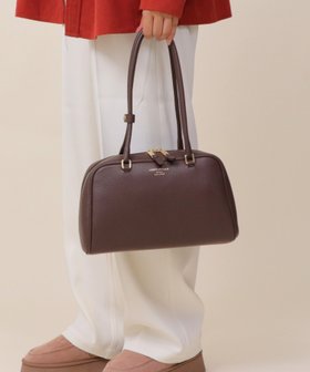 【ユナイテッド ベース/UNITED BASE】の【CHRISTIAN VILLA】【イタリア製】【本革】ロングハンドル ボストンバッグ 人気、トレンドファッション・服の通販 founy(ファニー) ファッション Fashion レディースファッション Fashion for Women バッグ Bags イタリア Italy クラシック Classic, Timeless Style コレクション Collection, Seasonal Line ショルダー Shoulder, Shoulder Strap シンプル Simple, Minimal 財布 Wallet, Purse デニム Denim, Jeans Material トレンド Trend, Trending Now 人気 Popular, Best Seller バランス Balance, Style Balance フェミニン Feminine, Girly ボストンバッグ Boston Bag, Retro Bag ポケット Pocket, Pocket Detail ミラノ Milano Style, Italian-Inspired ロング Long, Long-Length エレガント 上品 Elegant |ID:prp329100004871948