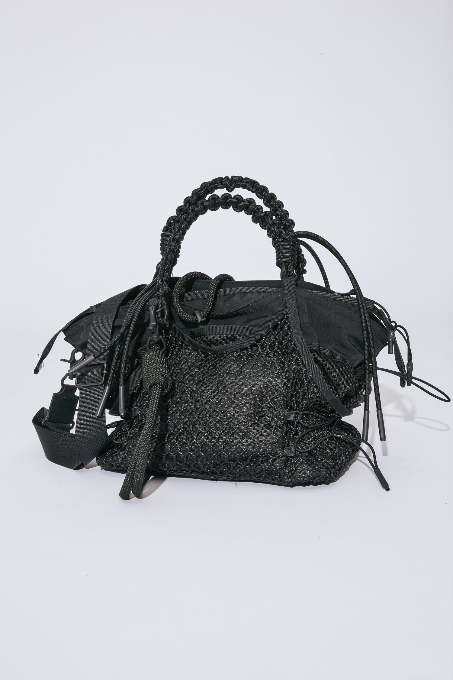 【ビューティフル ピープル/beautiful people / MEN】のover engineering hanging tote bag インテリア・キッズ・メンズ・レディースファッション・服の通販 founy(ファニー) 　ファッション　Fashion　メンズファッション　Fashion for Men　バッグ　Bags　トートバッグ / 通勤・大容量バッグ　Tote Bags　アウトドア　Outdoor Clothing　キルト　Quilt, Quilted Fabric　ショルダー　Shoulder, Shoulder Strap　ドレス　Dress, One-Piece　フラット　Flat, Flat Shoes　ポケット　Pocket, Pocket Detail　メッシュ　Mesh, Net Fabric　ラグジュアリー　Luxury, Elegant　手編み　Hand-Knitted, Handmade Knit　black|ID: prp329100004872089 ipo3291000000036329841