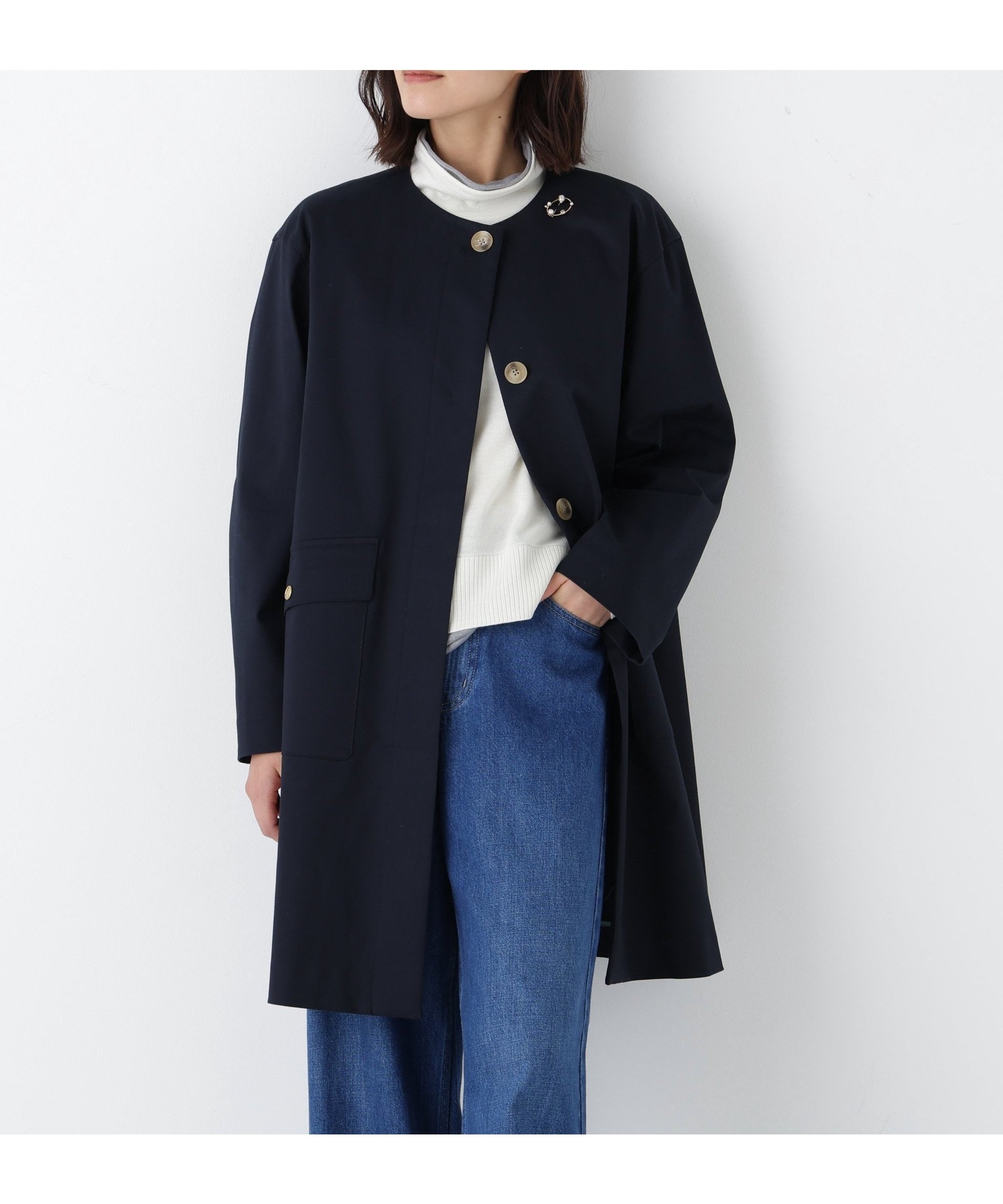 【ヒューマンウーマン/HUMAN WOMAN】のライナー付きフラップノーカラーコート インテリア・キッズ・メンズ・レディースファッション・服の通販 founy(ファニー) 　ファッション　Fashion　レディースファッション　Fashion for Women　アウター　Coat / Outerwear Collection　コート・ロングコート・ピーコート　Long Coats, Peacoats & More　おすすめ　Recommended / Our Picks　なめらか　Smooth, Silky Texture　スタンダード　Standard, Basic　タートル　Turtleneck, Turtle Collar　ドット　Polka Dot, Dot Pattern　パイピング　Piping, Trim Design　フラップ　Flap, Flap Pocket　フリル　Frill, Ruffle　ポケット　Pocket, Pocket Detail　ライナー　Liner, Inner Layer　ネイビー|ID: prp329100004872152 ipo3291000000036331305