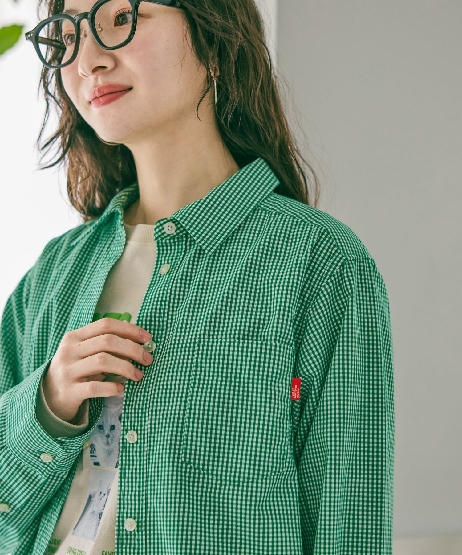 【ニコアンド/niko and】のケアイージーBOYSライクシャツ インテリア・キッズ・メンズ・レディースファッション・服の通販 founy(ファニー) 　ファッション　Fashion　レディースファッション　Fashion for Women　トップス・カットソー　Cut & Sew Tops　シャツ・ブラウス・オフィスカジュアル　Elegant Blouses & Button-Ups　おすすめ　Recommended / Our Picks　インナー　Innerwear　ギンガム　Gingham, Gingham Fabric　スウェット / スエット　Sweatshirt, Sweatwear　チェック　Check, Plaid, Tartan　ハイネック　High Neck, Mock Neck　ビッグ　Big, Oversized　ベーシック　Basic, Essential　ワンポイント　One Point, Statement Accent　定番　Standard, Basic Item　春　Spring　無地　Plain, Solid Color　グリーンギンガム|ID: prp329100004872206 ipo3291000000036333180