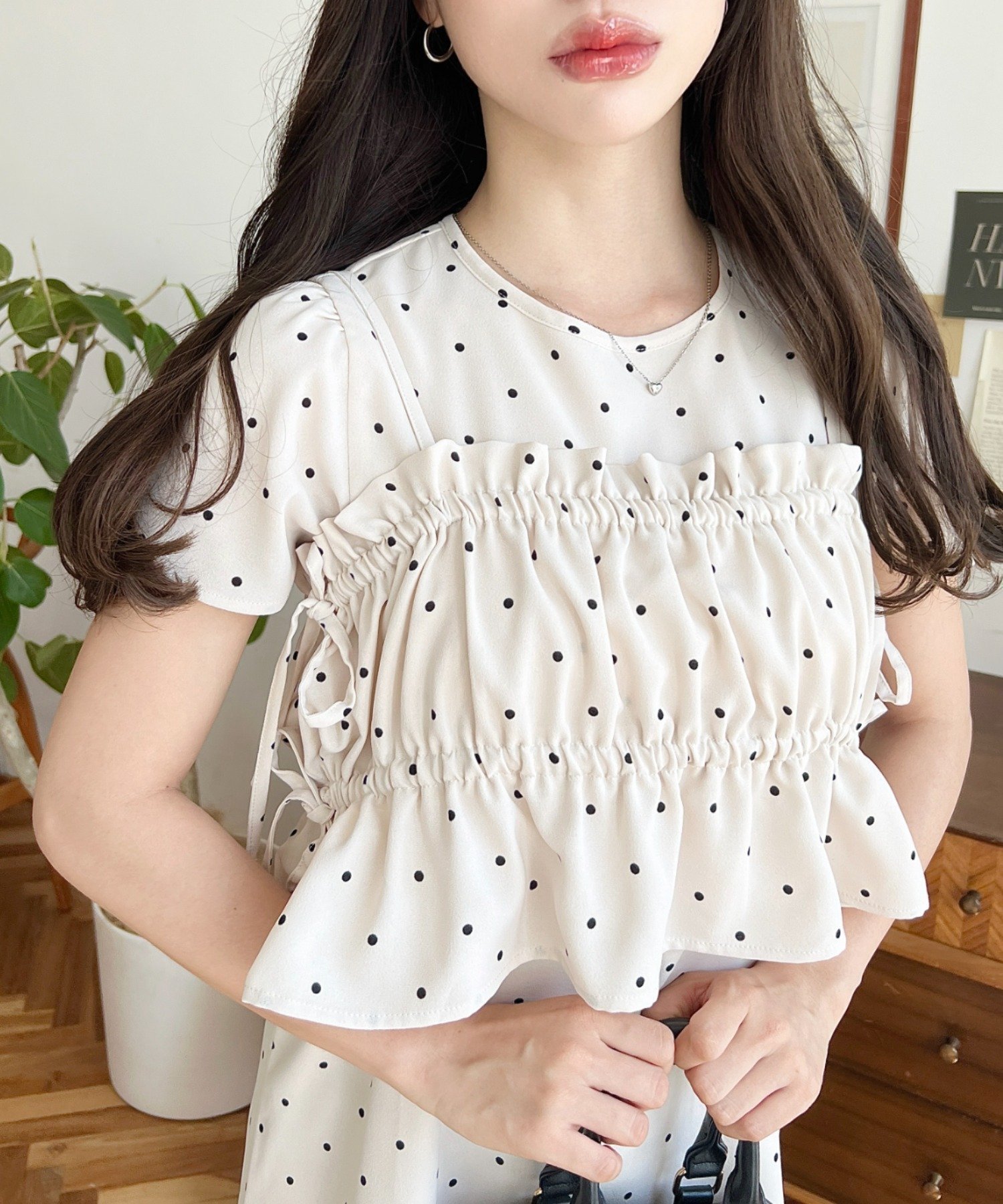 【モーメントプラス/moment+ / MEN】のビスチェ付き半袖ワンピース インテリア・キッズ・メンズ・レディースファッション・服の通販 founy(ファニー) ファッション Fashion メンズファッション Fashion for Men インナー Innerwear カーディガン Cardigan, Knitwear シンプル Simple, Minimal ジャケット Jacket, Outerwear スニーカー Sneakers, Trainers とろみ Fluid, Flowy Fabric ダウン Down, Puffer デニム Denim, Jeans Material トレンド Trend, Trending Now ドット Polka Dot, Dot Pattern なめらか Smooth, Silky Texture ビスチェ Bustier, Corset Top ベーシック Basic, Essential 半袖 Short Sleeve, Half Sleeve ミュール Mule, Backless Shoes ロング Long, Long-Length 再入荷 Restock / Back in Stock プチプライス・低価格 Affordable / Budget Price おすすめ Recommended / Our Picks エレガント 上品 Elegant ホワイト系その他|ID: prp329100004872247 ipo3291000000036334167