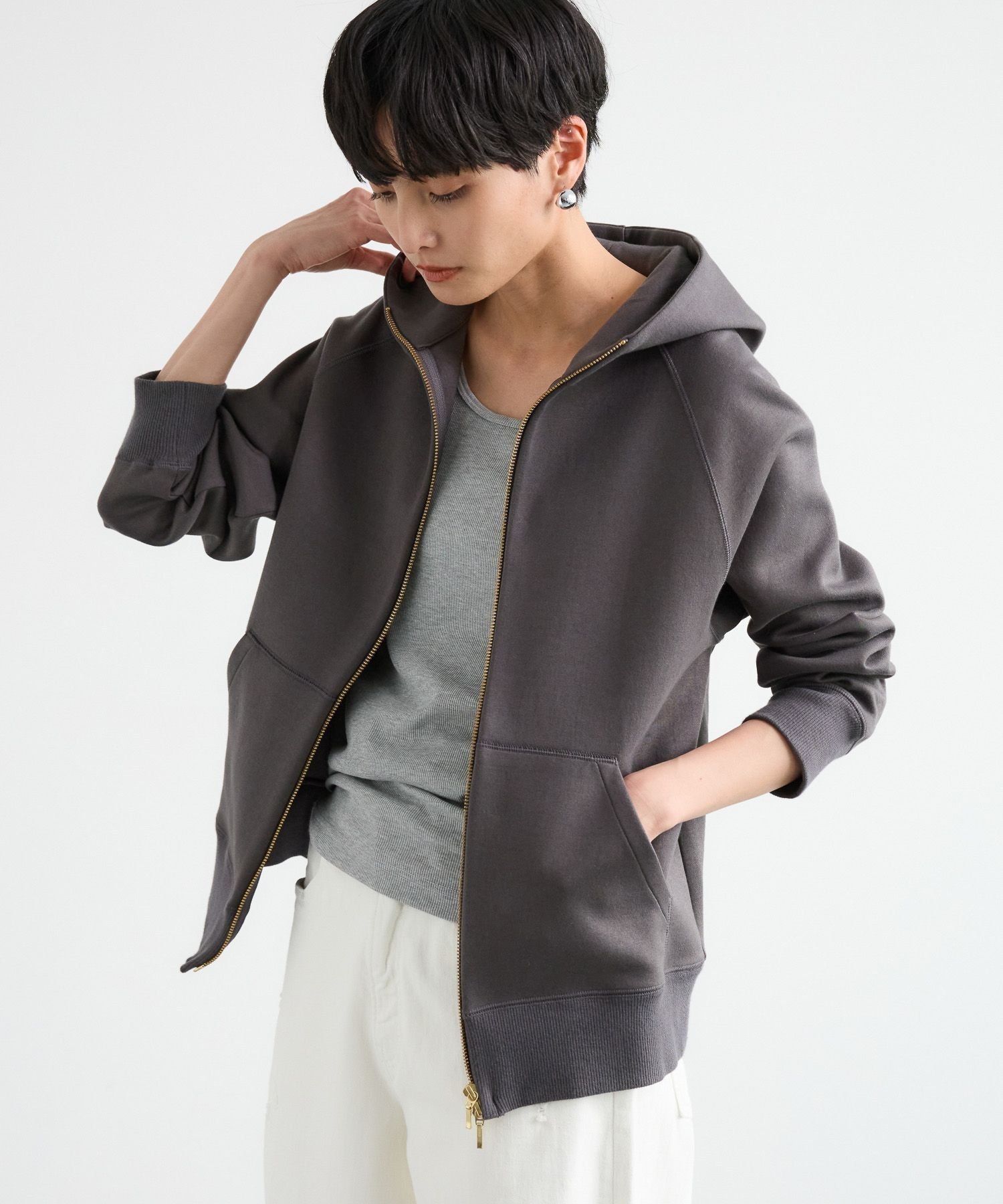 【バンヤードストーム/BARNYARDSTORM】のNEWダブルフェイスパーカー【WEB限定サイズL・カラー】 インテリア・キッズ・メンズ・レディースファッション・服の通販 founy(ファニー) 　ファッション　Fashion　レディースファッション　Fashion for Women　トップス・カットソー　Cut & Sew Tops　レディースパーカー・カジュアルフーディー　Casual Hoodies & Sweatshirts　おすすめ　Recommended / Our Picks　サテン　Satin, Glossy Fabric　シンプル　Simple, Minimal　バランス　Balance, Style Balance　パーカー　Hoodie, Parka　フレア　Flare, Flared　プリーツ　Pleats, Pleated　ボトム　Bottoms, Lower Wear　ポケット　Pocket, Pocket Detail　ワイド　Wide, Wide Fit　人気　Popular, Best Seller　チャコール18|ID: prp329100004872436 ipo3291000000036339192