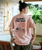 【フリークスストア/FREAK'S STORE】のPEANUTS/ピーナッツ 別注 ビッグシルエット バックプリント クルーネックTシャツ/HAPPY FUN DAY 【限定展開】 人気、トレンドファッション・服の通販 founy(ファニー) ファッション Fashion レディースファッション Fashion for Women トップス・カットソー Cut & Sew Tops シャツ・ブラウス・オフィスカジュアル Elegant Blouses & Button-Ups ロングTシャツ・Tシャツ Longline T-Shirts & Tees バッグ Bags インナー Innerwear カーゴパンツ Cargo Pants, Utility Pants ショーツ Shorts, Short Pants シンプル Simple, Minimal デニム Denim, Jeans Material トレンド Trend, Trending Now 定番 Standard, Basic Item 人気 Popular, Best Seller ビッグ Big, Oversized フロント Front, Front Design プリント Print, Printed Pattern ボトム Bottoms, Lower Wear 別注 Limited Edition, Custom Order ワイド Wide, Wide Fit ワンポイント One Point, Statement Accent S/S・春夏 SS, Spring/Summer, Warm Season おすすめ Recommended / Our Picks 夏 Summer 2026年 2026 thumbnail ピンク|ID: prp329100004872454 ipo3291000000036339599