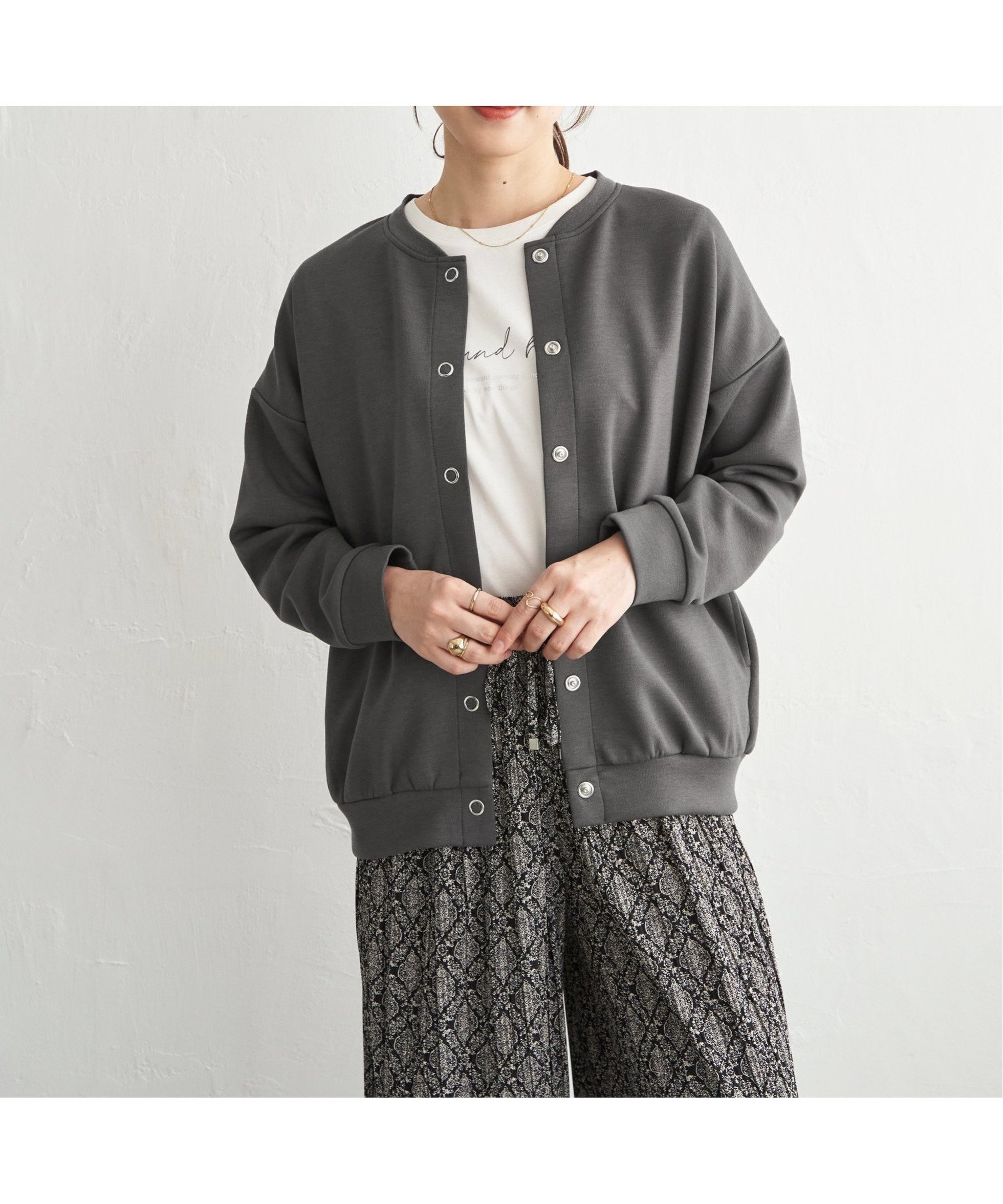 【イッカ/ikka】の【洗濯機で洗える】ダンボールニットノーカラーカーディガン インテリア・キッズ・メンズ・レディースファッション・服の通販 founy(ファニー) 　ファッション　Fashion　レディースファッション　Fashion for Women　トップス・カットソー　Cut & Sew Tops　ニット　Knit Tops & Sweaters　カーディガン・羽織り　Layered Style Cardigans　カーディガン　Cardigan, Knitwear　ストレッチ　Stretch, Stretchy Fabric　洗える　Machine Washable　チャコール|ID: prp329100004872457 ipo3291000000036339643