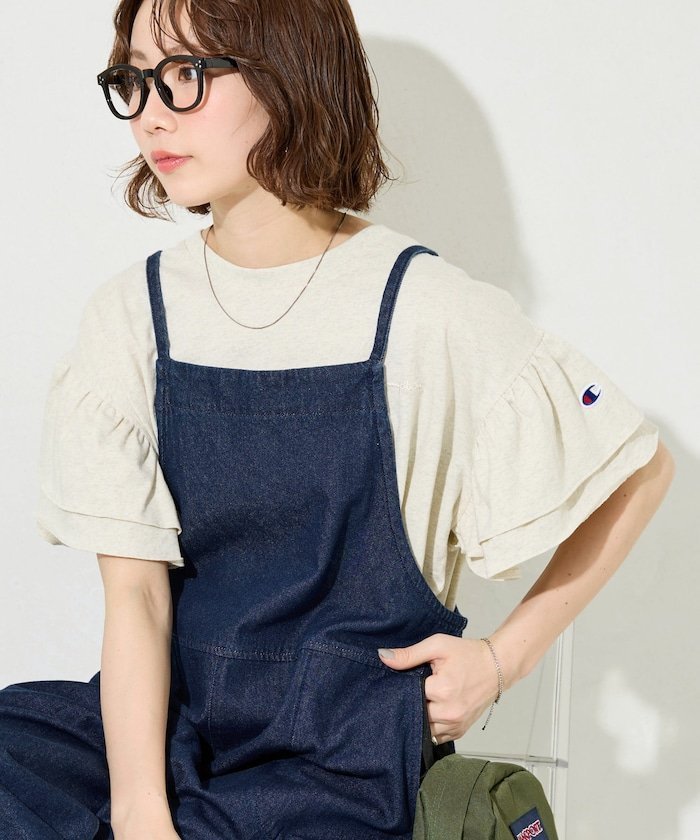 【フリークスストア/FREAK'S STORE】の限定展開 別注フリル袖トップス Champion チャンピオン 限定 インテリア・キッズ・メンズ・レディースファッション・服の通販 founy(ファニー) 　ファッション　Fashion　レディースファッション　Fashion for Women　トップス・カットソー　Cut & Sew Tops　ボリューム袖・フリルスリーブブラウス　Voluminous & Ruffle Sleeves / Puffy Sleeve Tops　2026年　2026　スペシャル　Special, Limited Edition　フリル　Frill, Ruffle　ボトム　Bottoms, Lower Wear　別注　Limited Edition, Custom Order　夏　Summer　S/S・春夏　SS, Spring/Summer, Warm Season　ライトグレー|ID: prp329100004875146 ipo3291000000036362945