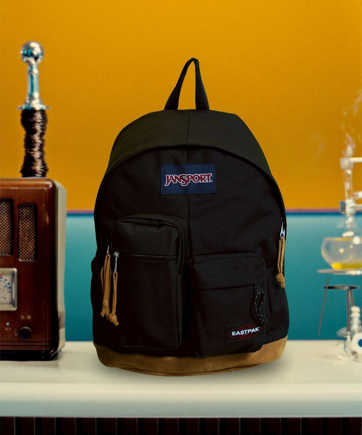 【ビームス/BEAMS / MEN】の【別注】JANSPORT * EASTPAK / Hybrid Pack 26SS インテリア・キッズ・メンズ・レディースファッション・服の通販 founy(ファニー) 　ファッション　Fashion　メンズファッション　Fashion for Men　スペシャル　Special, Limited Edition　スポーツ　Sports, Activewear　スリーブ　Sleeve, Long Sleeve / Short Sleeve　定番　Standard, Basic Item　フロント　Front, Front Design　ポケット　Pocket, Pocket Detail　別注　Limited Edition, Custom Order　2026年　2026　BLACK×BLACK|ID: prp329100004875207 ipo3291000000036363412