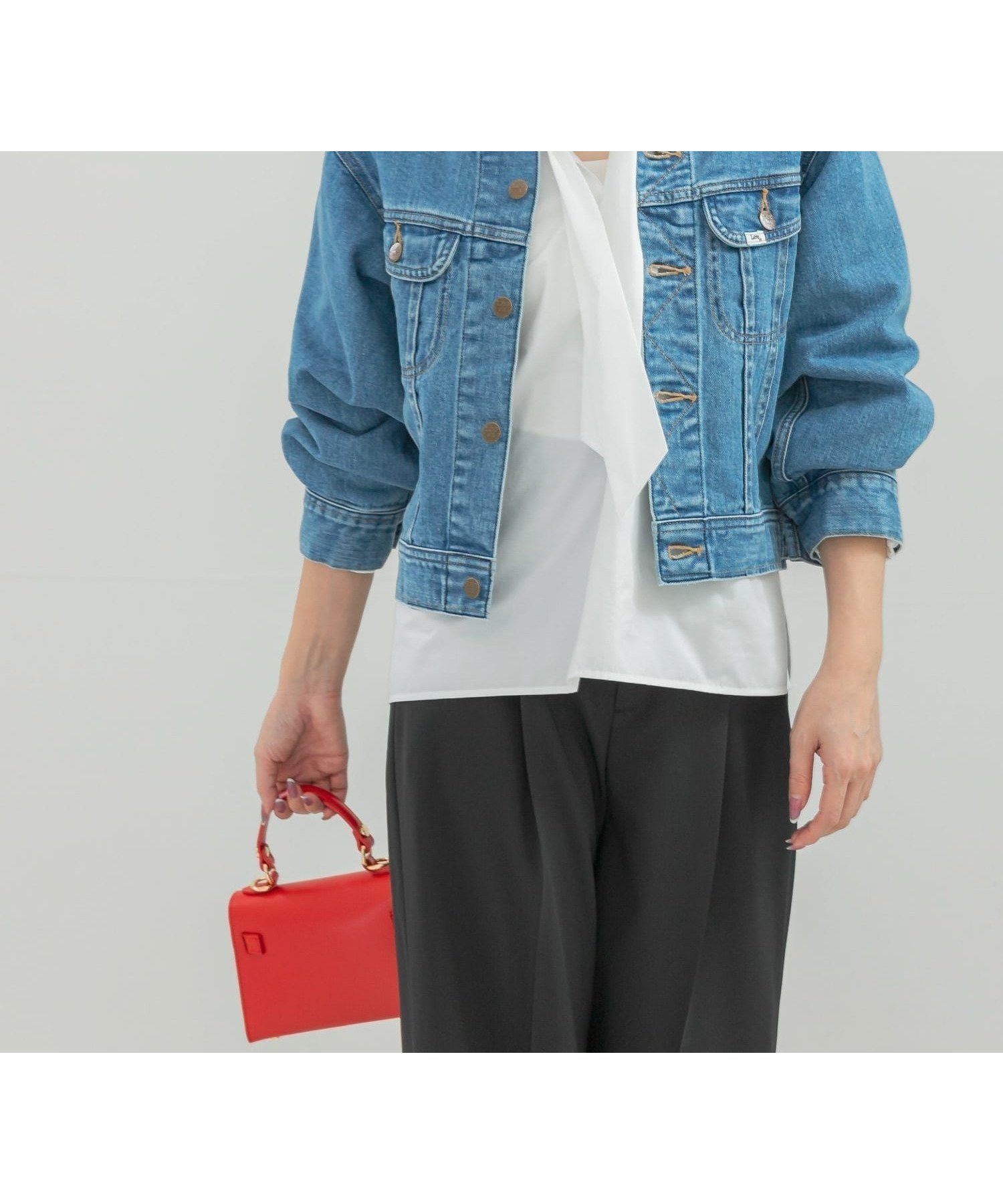 【アーバンリサーチ ロッソ/URBAN RESEARCH ROSSO】の『別注』Lee101×ROSSO NOCOLLAR SHORT JACKET インテリア・キッズ・メンズ・レディースファッション・服の通販 founy(ファニー) 　ファッション　Fashion　レディースファッション　Fashion for Women　アウター　Coat / Outerwear Collection　レディースジャケット・軽アウター　Jackets　春　Spring　コンパクト　Compact, Small Size　ショート　Short, Short Length　デニム　Denim, Jeans Material　バランス　Balance, Style Balance　ボックス　Boxy, Box Shape　ポケット　Pocket, Pocket Detail　別注　Limited Edition, Custom Order　S/S・春夏　SS, Spring/Summer, Warm Season　夏　Summer　2026年　2026　インディゴブルー|ID: prp329100004875393 ipo3291000000036364702