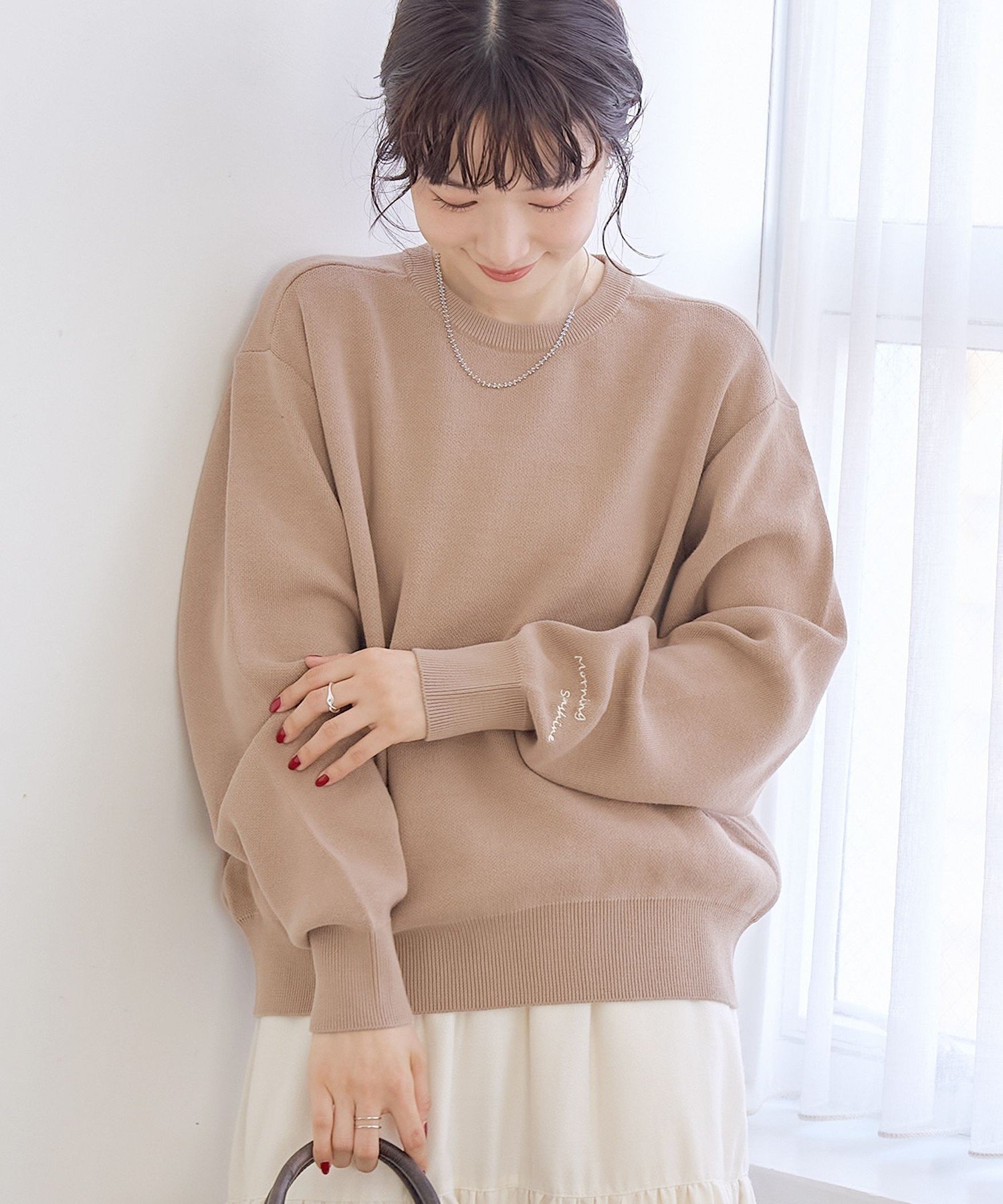 【コーエン/COEN】の【選べる6色展開 / スプリングカラー】袖刺繍 スウェットライクハイゲージニット インテリア・キッズ・メンズ・レディースファッション・服の通販 founy(ファニー) ファッション Fashion レディースファッション Fashion for Women トップス・カットソー Cut & Sew Tops ニット Knit Tops & Sweaters レディースパーカー・カジュアルフーディー Casual Hoodies & Sweatshirts スウェット・クルーネックトップス Sweatshirts & Crewnecks / Relaxed Fit Sweat Tops 春 Spring コンパクト Compact, Small Size ジャケット Jacket, Outerwear スニーカー Sneakers, Trainers スプリング Spring, Spring Collection スマート Smart, Elegant タートルネック Turtleneck, High Neck 定番 Standard, Basic Item 長袖 Long Sleeve, Full Sleeve バランス Balance, Style Balance パステル Pastel, Soft Color ボトム Bottoms, Lower Wear リラックス Relax, Relaxed Fit おすすめ Recommended / Our Picks エレガント 上品 Elegant 2026年 2026 BEIGE|ID: prp329100004875418 ipo3291000000036364882