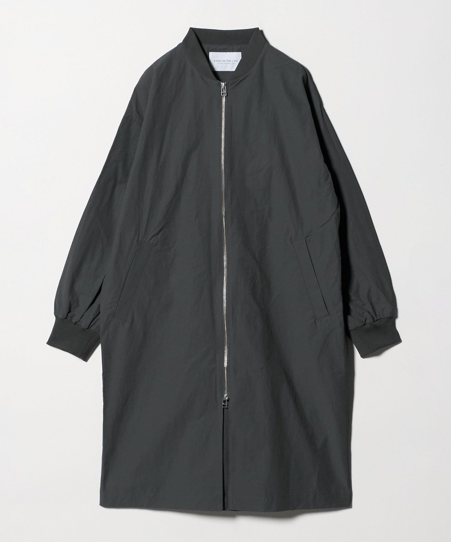 【ユナイテッドアローズ/UNITED ARROWS】のロングブルゾン A DAY IN THE LIFE インテリア・キッズ・メンズ・レディースファッション・服の通販 founy(ファニー) 　ファッション　Fashion　レディースファッション　Fashion for Women　アウター　Coat / Outerwear Collection　ブルゾンジャケット・スポーティアウター　Blouson Jackets　グログラン　Grosgrain, Grosgrain Ribbon　シンプル　Simple, Minimal　デニム　Denim, Jeans Material　トレンド　Trend, Trending Now　定番　Standard, Basic Item　バランス　Balance, Style Balance　フェミニン　Feminine, Girly　フロント　Front, Front Design　ブルゾン　Blouson, Bomber Jacket　プリーツ　Pleats, Pleated　ロング　Long, Long-Length　アウトレット　Outlet / Clearance　おすすめ　Recommended / Our Picks　ビジネス 仕事 通勤　Business / Work / Commuting　DK.GRAY|ID: prp329100004875453 ipo3291000000036365128