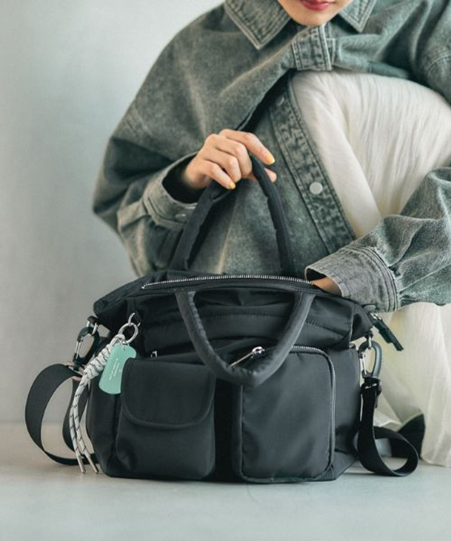 【レプシィム ローリーズファーム/LEPSIM LOWRYS FARM】の【500mlペットボトルも入る】撥水11ポケットトート インテリア・キッズ・メンズ・レディースファッション・服の通販 founy(ファニー) 　ファッション　Fashion　レディースファッション　Fashion for Women　バッグ　Bags　インナー　Innerwear　チャーム　Charm, Pendant　フォルム　Silhouette, Form　フラップ　Flap, Flap Pocket　ポケット　Pocket, Pocket Detail　軽量　Lightweight, Ultra Light　ブラック09|ID: prp329100004875680 ipo3291000000036366746