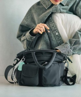 【レプシィム ローリーズファーム/LEPSIM LOWRYS FARM】の【500mlペットボトルも入る】撥水11ポケットトート 人気、トレンドファッション・服の通販 founy(ファニー) ファッション Fashion レディースファッション Fashion for Women バッグ Bags インナー Innerwear チャーム Charm, Pendant フォルム Silhouette, Form フラップ Flap, Flap Pocket ポケット Pocket, Pocket Detail 軽量 Lightweight, Ultra Light |ID:prp329100004875680