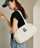 【フリークスストア/FREAK'S STORE】のロゴ刺繍 ギャザー ボストンバッグ 限定展開 人気、トレンドファッション・服の通販 founy(ファニー) ファッション Fashion レディースファッション Fashion for Women ギャザー Gathered, Ruffled コラボ Collaboration, Collab シンプル Simple, Minimal スペシャル Special, Limited Edition 財布 Wallet, Purse ハンカチ Handkerchief, Hanky フロント Front, Front Design ボストンバッグ Boston Bag, Retro Bag ポケット Pocket, Pocket Detail ポーチ Pouch, Small Case ミニスカート Mini Skirt, Short Skirt リアル Real, Realistic S/S・春夏 SS, Spring/Summer, Warm Season 夏 Summer 旅行 Travel 2026年 2026 thumbnail オフホワイト|ID: prp329100004875690 ipo3291000000036366792