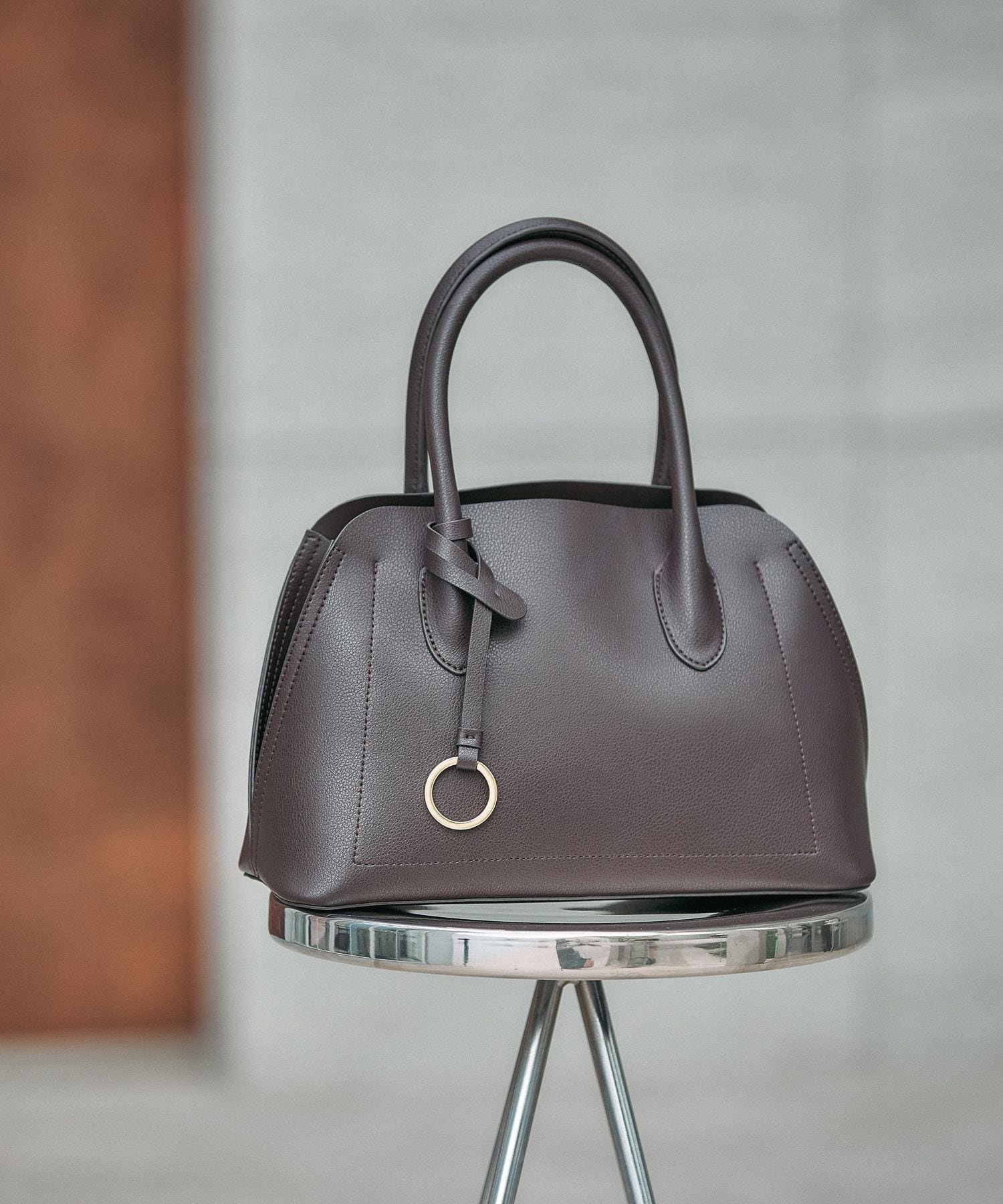 【グローバルワーク/GLOBAL WORK】のスペ軽3ROOM2WAYショルダー/234508 インテリア・キッズ・メンズ・レディースファッション・服の通販 founy(ファニー) ファッション Fashion レディースファッション Fashion for Women オケージョン Occasion Wear ショルダー Shoulder, Shoulder Strap スマホ Smartphone, Mobile Device セレモニー Ceremony チャーム Charm, Pendant フェイクレザー Faux Leather, PU Leather フォルム Silhouette, Form ボストン Boston ポケット Pocket, Pocket Detail エレガント 上品 Elegant 軽量 Lightweight, Ultra Light ビジネス 仕事 通勤 Business / Work / Commuting ダークブラウン57|ID: prp329100004875700 ipo3291000000036366867