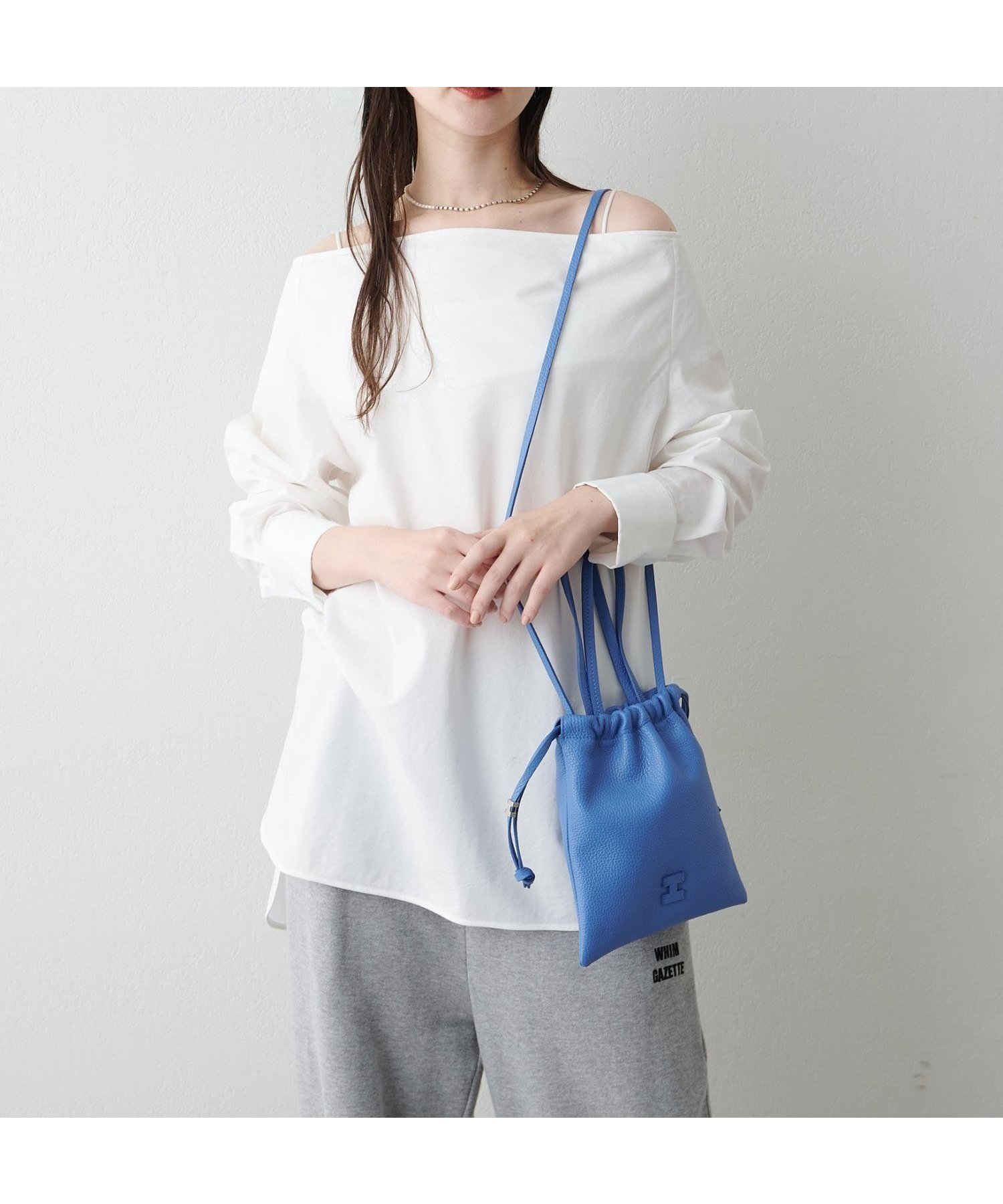 【イアクッチ/IACUCCI】のグラネッロ 2WAYTOTE CERVO インテリア・キッズ・メンズ・レディースファッション・服の通販 founy(ファニー) 　ファッション　Fashion　レディースファッション　Fashion for Women　バッグ　Bags　イエロー　Yellow　春　Spring　コレクション　Collection, Seasonal Line　コンパクト　Compact, Small Size　巾着　Drawstring Bag, Kinchaku　軽量　Lightweight, Ultra Light　パープル　Purple, Violet　フロント　Front, Front Design　ポーチ　Pouch, Small Case　メタル　Metal, Metal Parts　リップ　Lip, Lip Motif　ワンポイント　One Point, Statement Accent　S/S・春夏　SS, Spring/Summer, Warm Season　夏　Summer　エレガント 上品　Elegant　ブルー|ID: prp329100004875729 ipo3291000000036367032