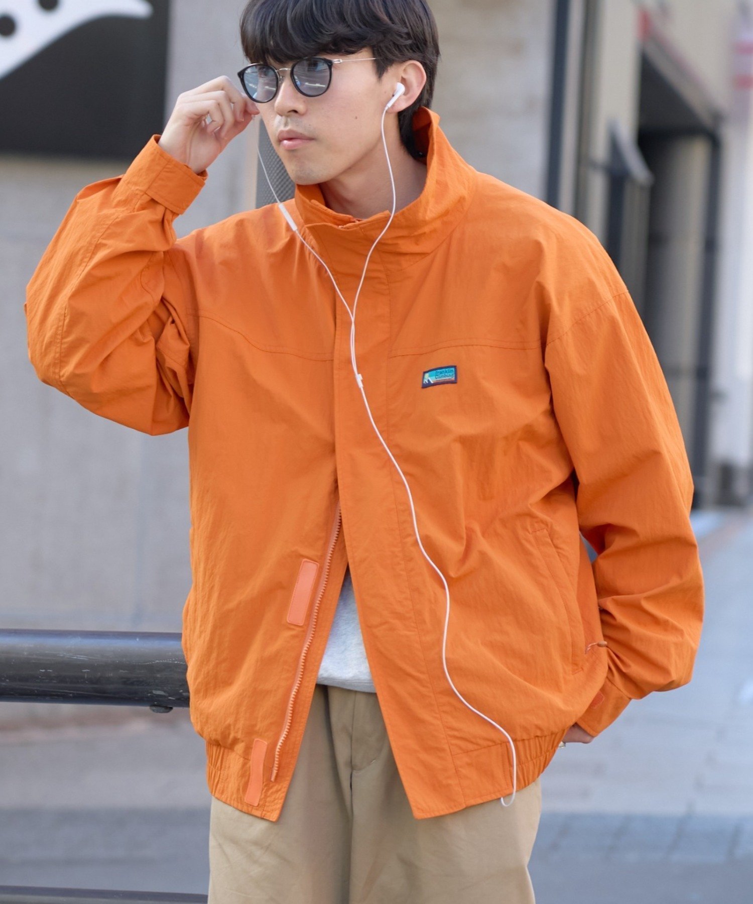 【チャオパニックティピー/CIAOPANIC TYPY】の【Franklin Climbing】ユニセックスカスケードスタンドジャケット インテリア・キッズ・メンズ・レディースファッション・服の通販 founy(ファニー) 　ファッション　Fashion　レディースファッション　Fashion for Women　アウター　Coat / Outerwear Collection　レディースジャケット・軽アウター　Jackets　アウトドア　Outdoor Clothing　今季　This Season, Current Season　ジャケット　Jacket, Outerwear　スウェット / スエット　Sweatshirt, Sweatwear　人気　Popular, Best Seller　ハイネック　High Neck, Mock Neck　バランス　Balance, Style Balance　ブルゾン　Blouson, Bomber Jacket　メンズ　Men's, Menswear　モチーフ　Motif, Design Theme　ワンポイント　One Point, Statement Accent　冬　Winter / This Winter　おすすめ　Recommended / Our Picks　オレンジ|ID: prp329100004875809 ipo3291000000036367549