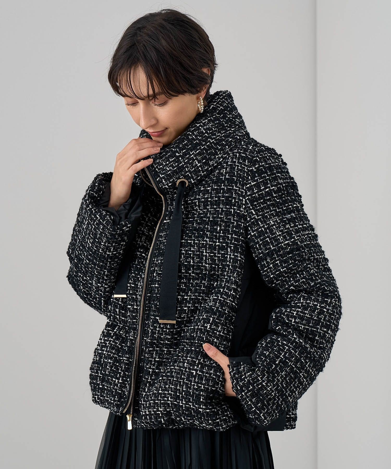 【アナイ/ANAYI】のリングツイードスタンドダウンコート インテリア・キッズ・メンズ・レディースファッション・服の通販 founy(ファニー) 　ファッション　Fashion　レディースファッション　Fashion for Women　アウター　Coat / Outerwear Collection　コート・ロングコート・ピーコート　Long Coats, Peacoats & More　ダウンジャケット・軽量ダウン　Warm & Lightweight Down Jackets　イタリア　Italy　ウォーム　Warm Fabric　スタンド　Stand Collar, Upright Stand　スマート　Smart, Elegant　タフタ　Taffeta, Structured Fabric　ダウン　Down, Puffer　ツイード　Twill, Twill Weave　防寒　Cold Protection, Winter-Ready　冬　Winter / This Winter　A/W・秋冬　Autumn/Winter　再入荷　Restock / Back in Stock　black|ID: prp329100004875813 ipo3291000000036367577