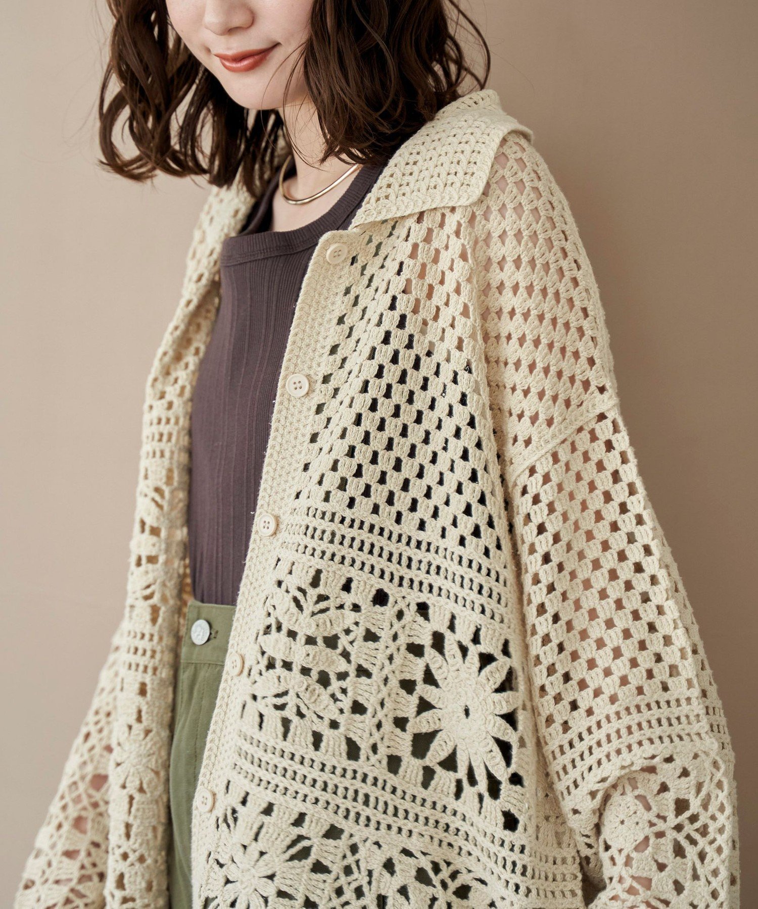 【コーエン/COEN】のクロシェ襟付きニットカーディガン【YouTube紹介アイテム】 インテリア・キッズ・メンズ・レディースファッション・服の通販 founy(ファニー) 　ファッション　Fashion　レディースファッション　Fashion for Women　トップス・カットソー　Cut & Sew Tops　ニット　Knit Tops & Sweaters　カーディガン・羽織り　Layered Style Cardigans　アクリル　Acrylic Material　秋　Autumn　カーディガン　Cardigan, Knitwear　クロシェ　Crochet, Knitted Lace　タンク　Tank Top, Sleeveless Top　ドッキング　Docking, Mixed Material　おすすめ　Recommended / Our Picks　NATURAL|ID: prp329100004875912 ipo3291000000036368244