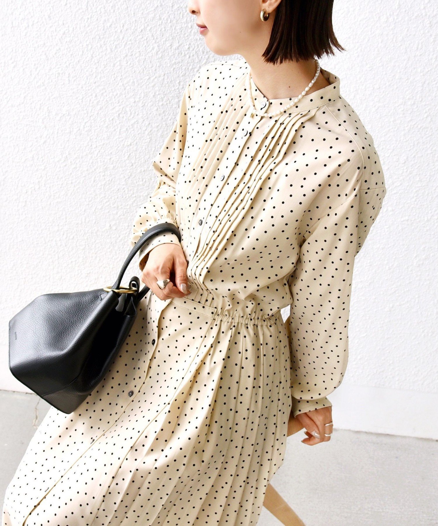 【シップス フォー ウィメン/SHIPS】の手洗い可能 ドット / 花柄 バンドカラー サイド プリーツ ワンピース インテリア・キッズ・メンズ・レディースファッション・服の通販 founy(ファニー) 　ファッション　Fashion　レディースファッション　Fashion for Women　ワンピース　Dresses　ギャザー　Gathered, Ruffled　ストーン　Stone, Gem-Like　スニーカー　Sneakers, Trainers　ドット　Polka Dot, Dot Pattern　ブラウジング　Blouson Silhouette, Cinched Waist　プリント　Print, Printed Pattern　プリーツ　Pleats, Pleated　ペチコート　Petticoat, Underskirt　ポケット　Pocket, Pocket Detail　無地　Plain, Solid Color　ラベンダー　Lavender　おすすめ　Recommended / Our Picks　エレガント 上品　Elegant　2026年　2026　ストーン|ID: prp329100004876019 ipo3291000000036368945