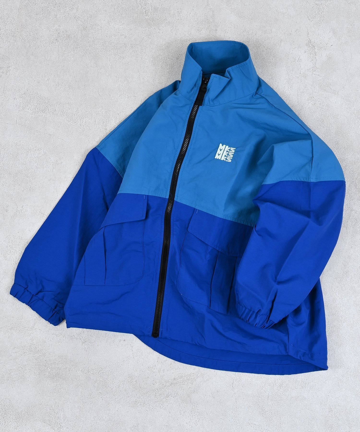 【その他のブランド/Other】のナイロンビッグポケットバイカラージャケット インテリア・キッズ・メンズ・レディースファッション・服の通販 founy(ファニー) 　ファッション　Fashion　キッズファッション　Fashion for Kids　アウター　Coat Outerwear /Kids　おすすめ　Recommended / Our Picks　スウェット / スエット　Sweatshirt, Sweatwear　スタンド　Stand Collar, Upright Stand　デニム　Denim, Jeans Material　ビッグ　Big, Oversized　フロント　Front, Front Design　ポケット　Pocket, Pocket Detail　切替　Switching, Contrast Panel　ターコイズ|ID: prp329100004877074 ipo3291000000036379653