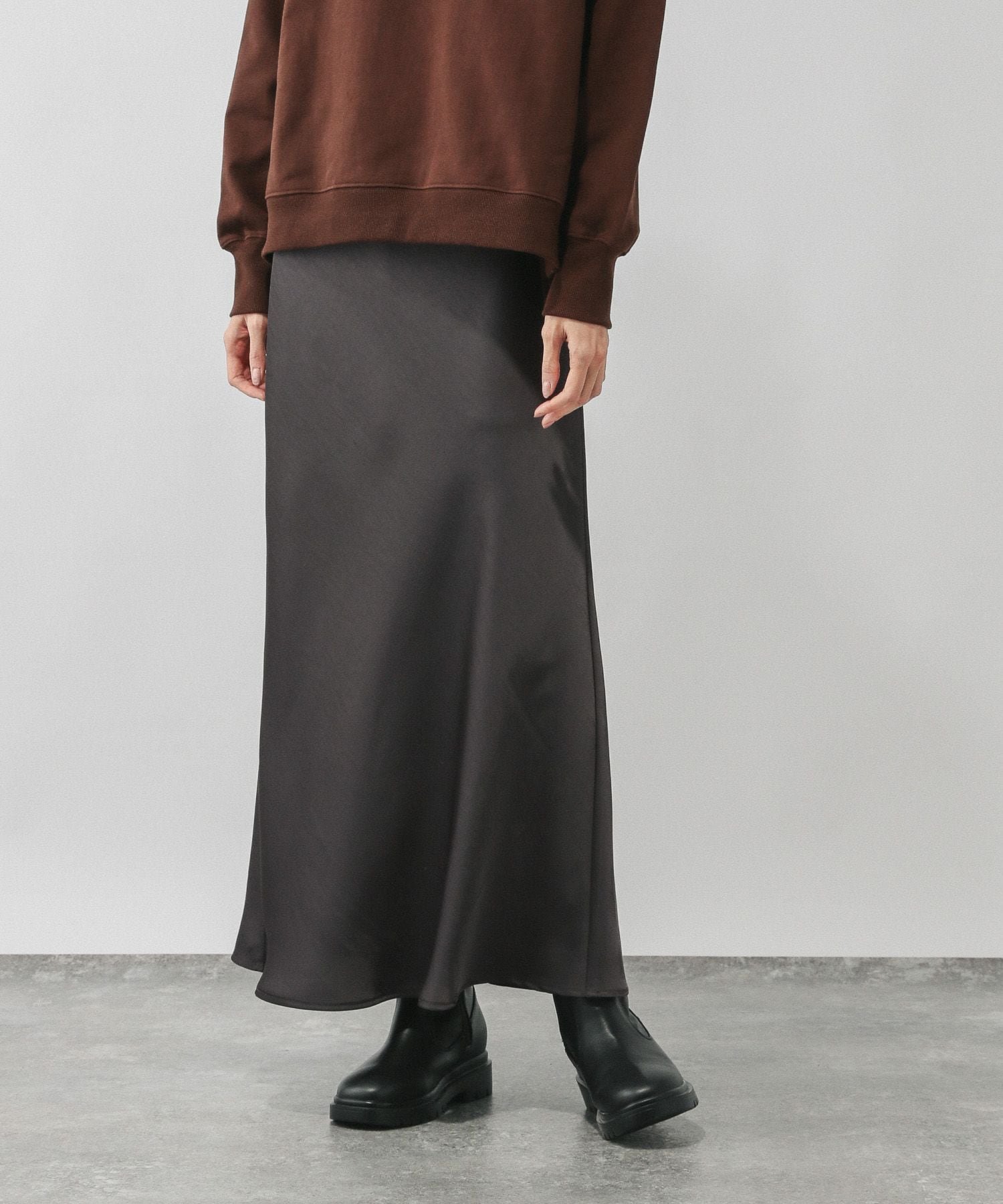 【グローバルワーク/GLOBAL WORK】のサテンストレッチフレアスカート/634549 インテリア・キッズ・メンズ・レディースファッション・服の通販 founy(ファニー) 　ファッション　Fashion　レディースファッション　Fashion for Women　スカート　Skirts　Aライン・フレアスカート　A-Line & Flared Skirts　ヴィンテージ　Vintage Style　サテン　Satin, Glossy Fabric　シューズ　Shoes, Footwear　ジャケット　Jacket, Outerwear　スウェット / スエット　Sweatshirt, Sweatwear　ストレッチ　Stretch, Stretchy Fabric　スニーカー　Sneakers, Trainers　バイアス　Bias, Diagonal Cut　ビンテージ　Vintage, Retro Style　フェミニン　Feminine, Girly　フレア　Flare, Flared　おすすめ　Recommended / Our Picks　エレガント 上品　Elegant　チャコール18|ID: prp329100004877343 ipo3291000000036382312