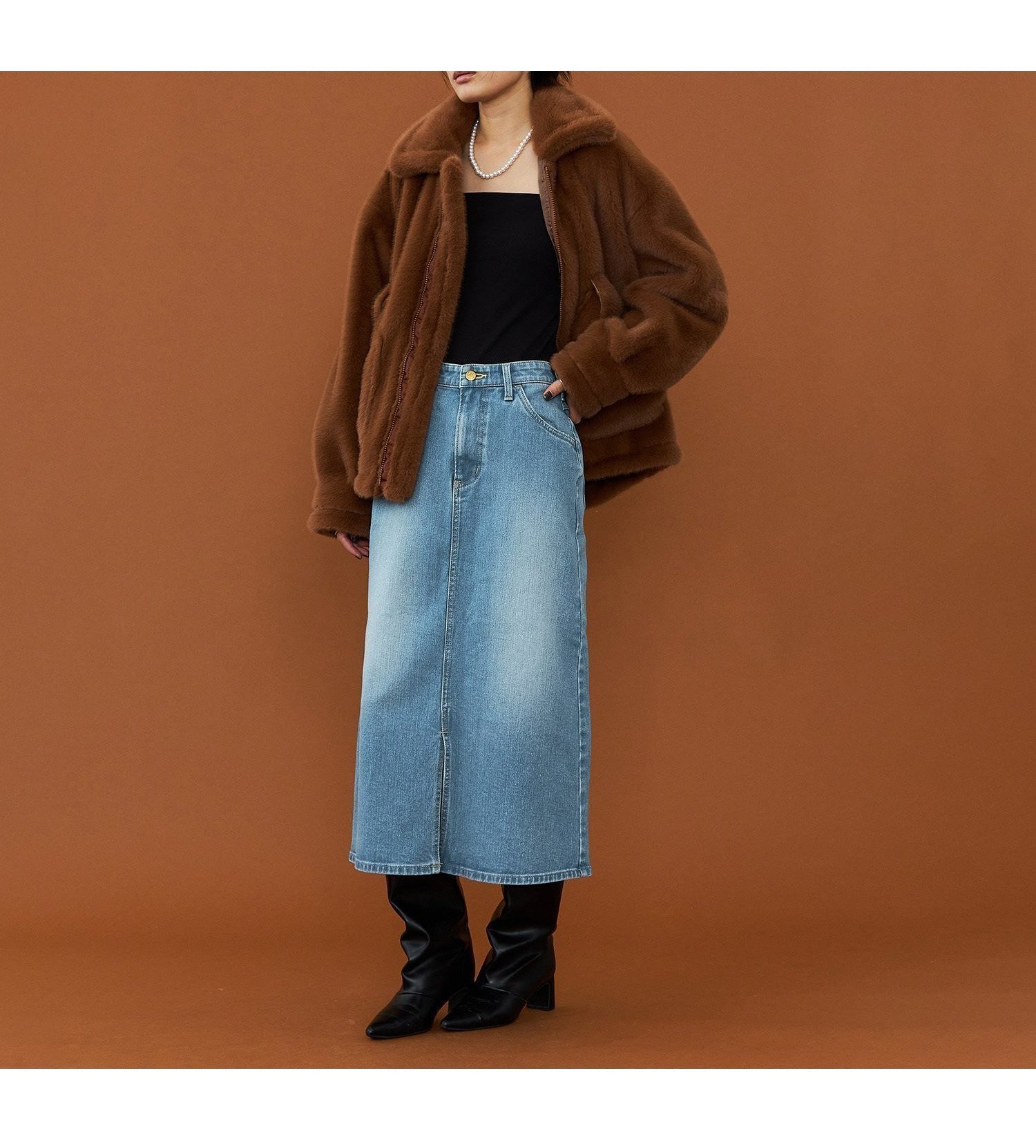 【エドウイン オンライン モール/EDWIN ONLINE MALL】のリニューアル Lee BABE ストレッチ/ミドル丈デニムスカート 【豊富なサイズ展開XS-XL】 インテリア・キッズ・メンズ・レディースファッション・服の通販 founy(ファニー) 　ファッション　Fashion　レディースファッション　Fashion for Women　スカート　Skirts　デニムスカート・カジュアルスカート　Denim Skirts　ストレッチ　Stretch, Stretchy Fabric　スニーカー　Sneakers, Trainers　スリット　Slit, Slit Detail　デニム　Denim, Jeans Material　フロント　Front, Front Design　ミドル　Middle Length, Mid Height　淡色ブルー|ID: prp329100004877350 ipo3291000000036382339