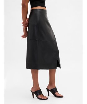 【ギャップ/GAP】のリサイクル ヴィーガンレザー ミディ ラップスカート 人気、トレンドファッション・服の通販 founy(ファニー) ファッション Fashion レディースファッション Fashion for Women スカート Skirts スリム Slim, Slim Fit フィット Fit, Slim Fit フレア Flare, Flared フロント Front, Front Design ラップ Wrap, Wrap Design |ID:prp329100004877353