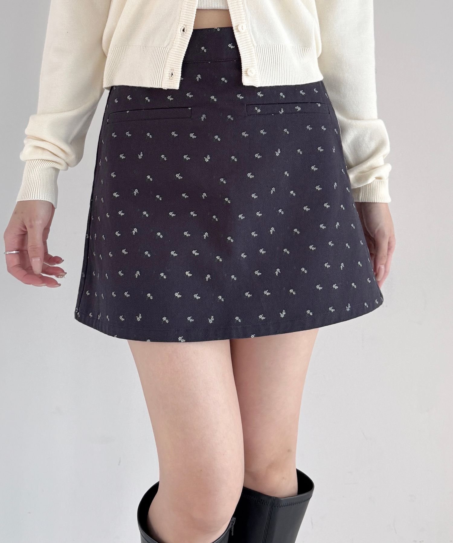 【ヘザー/Heather】のフラワーツイルミニスカート 人気、トレンドファッション・服の通販 founy(ファニー) 　ファッション　Fashion　レディースファッション　Fashion for Women　スカート　Skirts　ミニスカート　Mini Skirts　おすすめ　Recommended / Our Picks　スウェット / スエット　Sweatshirt, Sweatwear　チュニック　Tunic, Long Top　フロント　Front, Front Design　ミニスカート　Mini Skirt, Short Skirt　人気　Popular, Best Seller　台形　A-Line, Trapezoid Shape　夏　Summer　定番　Standard, Basic Item　春　Spring　S/S・春夏　SS, Spring/Summer, Warm Season　 other-1|ID: prp329100004877360 ipo3291000000036382369