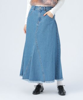 【ビームス ハート/BEAMS HEART】のリメイク風 デニム フレア スカート ロング 25AW 春まで着られる セール 人気、トレンドファッション・服の通販 founy(ファニー) ファッション Fashion レディースファッション Fashion for Women スカート Skirts Aライン・フレアスカート A-Line & Flared Skirts 2025年 2025 2025-2026秋冬・A/W Autumn/Winter 2025–26 AW25–26 コンパクト Compact, Small Size スニーカー Sneakers, Trainers ダメージ Distressed, Destroyed デニム Denim, Jeans Material フレア Flare, Flared ミュール Mule, Backless Shoes リメイク Remake, Reconstructed ロング Long, Long-Length 春 Spring |ID:prp329100004877364