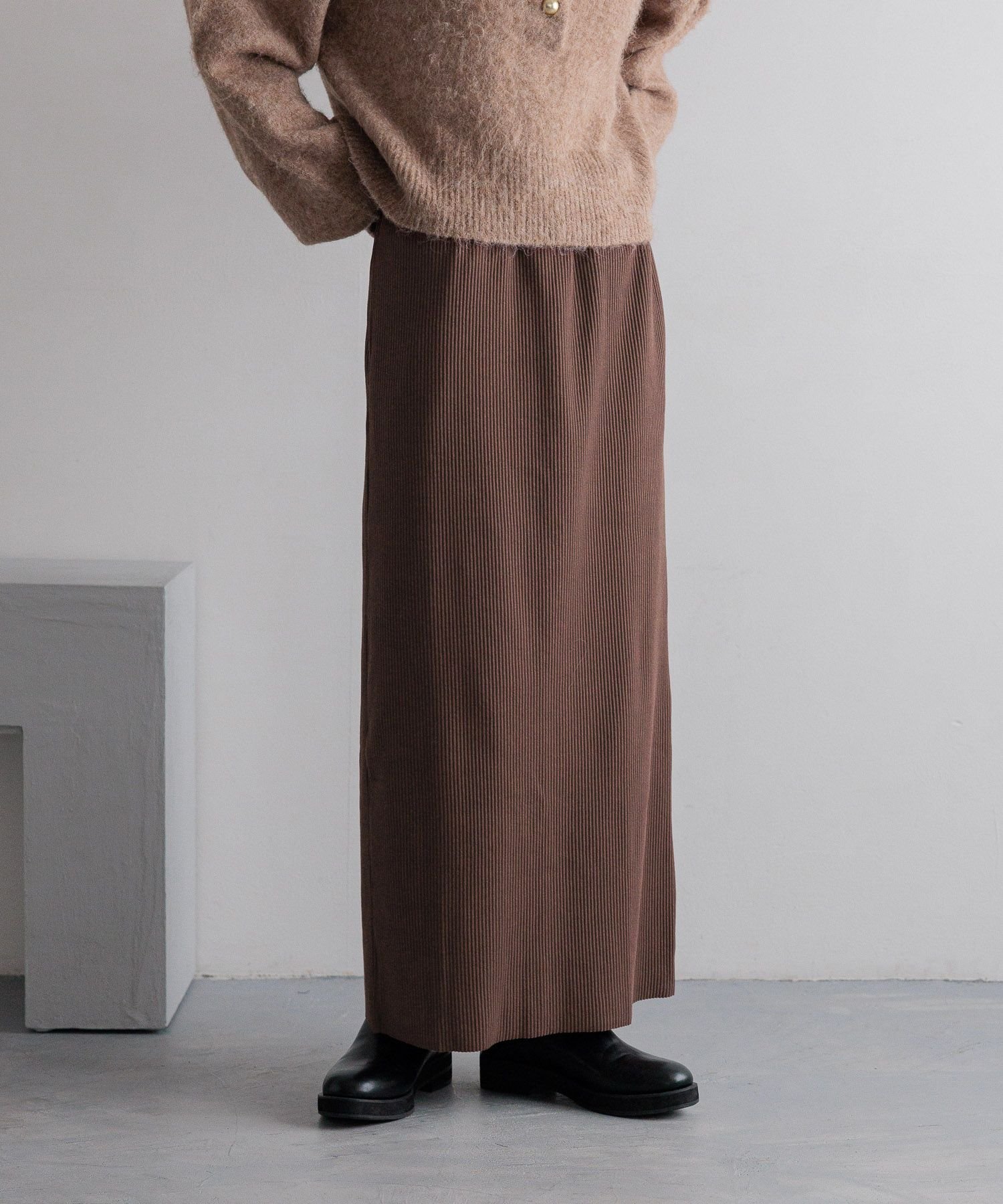 【ローリーズファーム/LOWRYS FARM】の【ロング丈販売開始】カットリブタイトスカート インテリア・キッズ・メンズ・レディースファッション・服の通販 founy(ファニー) 　ファッション　Fashion　レディースファッション　Fashion for Women　スカート　Skirts　カーディガン　Cardigan, Knitwear　吸水　Absorbent, Quick-Dry　抗菌　Antibacterial, Bacteria-Resistant　タイトスカート　Pencil Skirt, Tight Skirt　トレンド　Trend, Trending Now　ベーシック　Basic, Essential　ロング　Long, Long-Length　おすすめ　Recommended / Our Picks　ブラウン|ID: prp329100004877376 ipo3291000000036382437