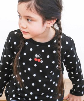 【ベベ オンライン ストア/BEBE ONLINE STORE / KIDS】の【スララク/防汚加工/オーガニックコットン】ときめきデザイン女の子長袖Tシャツ(80~130cm) 人気、トレンドファッション・服の通販 founy(ファニー) ファッション Fashion キッズファッション Fashion for Kids アンダー Underwear Essentials 春 Spring チェリー Cherry, Cherry Pattern ドット Polka Dot, Dot Pattern 人気 Popular, Best Seller 長袖 Long Sleeve, Full Sleeve フリル Frill, Ruffle フレンチ French, French Style リボン Ribbon, Bow S/S・春夏 SS, Spring/Summer, Warm Season 夏 Summer エレガント 上品 Elegant 2026年 2026 |ID:prp329100004877464