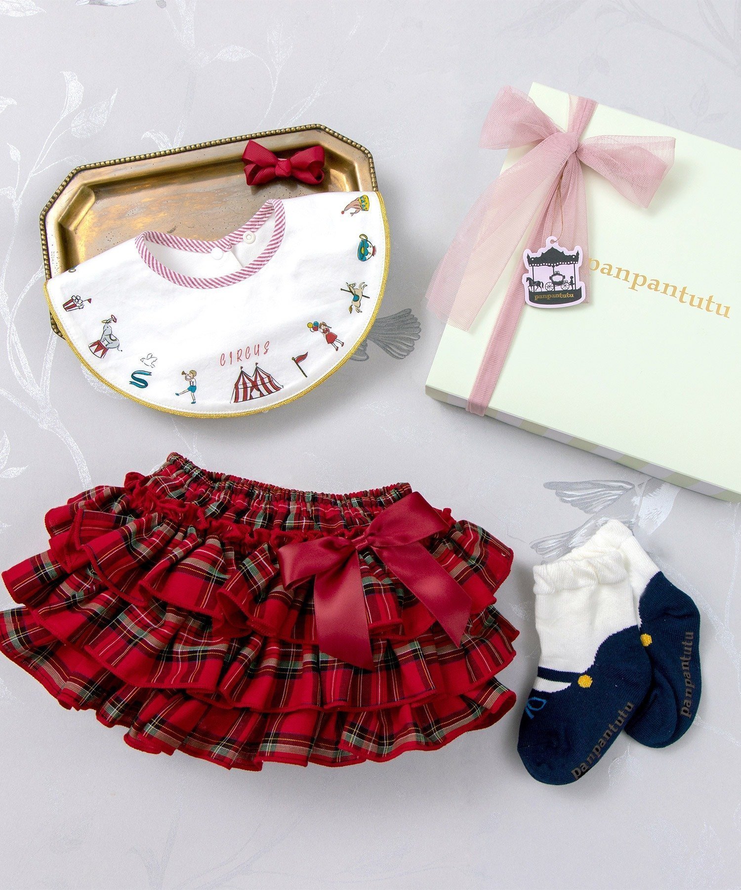 【パンパンテュテュ/panpantutu / KIDS】のファーストフレンドBOX(出産祝いセット) インテリア・キッズ・メンズ・レディースファッション・服の通販 founy(ファニー) 　ファッション　Fashion　キッズファッション　Fashion for Kids　ギフト プレゼント　Gift / Present　ソックス　Socks, Hosiery　ボトム　Bottoms, Lower Wear　リボン　Ribbon, Bow　人気　Popular, Best Seller　クラシックタータン|ID: prp329100004877469 ipo3291000000036384073