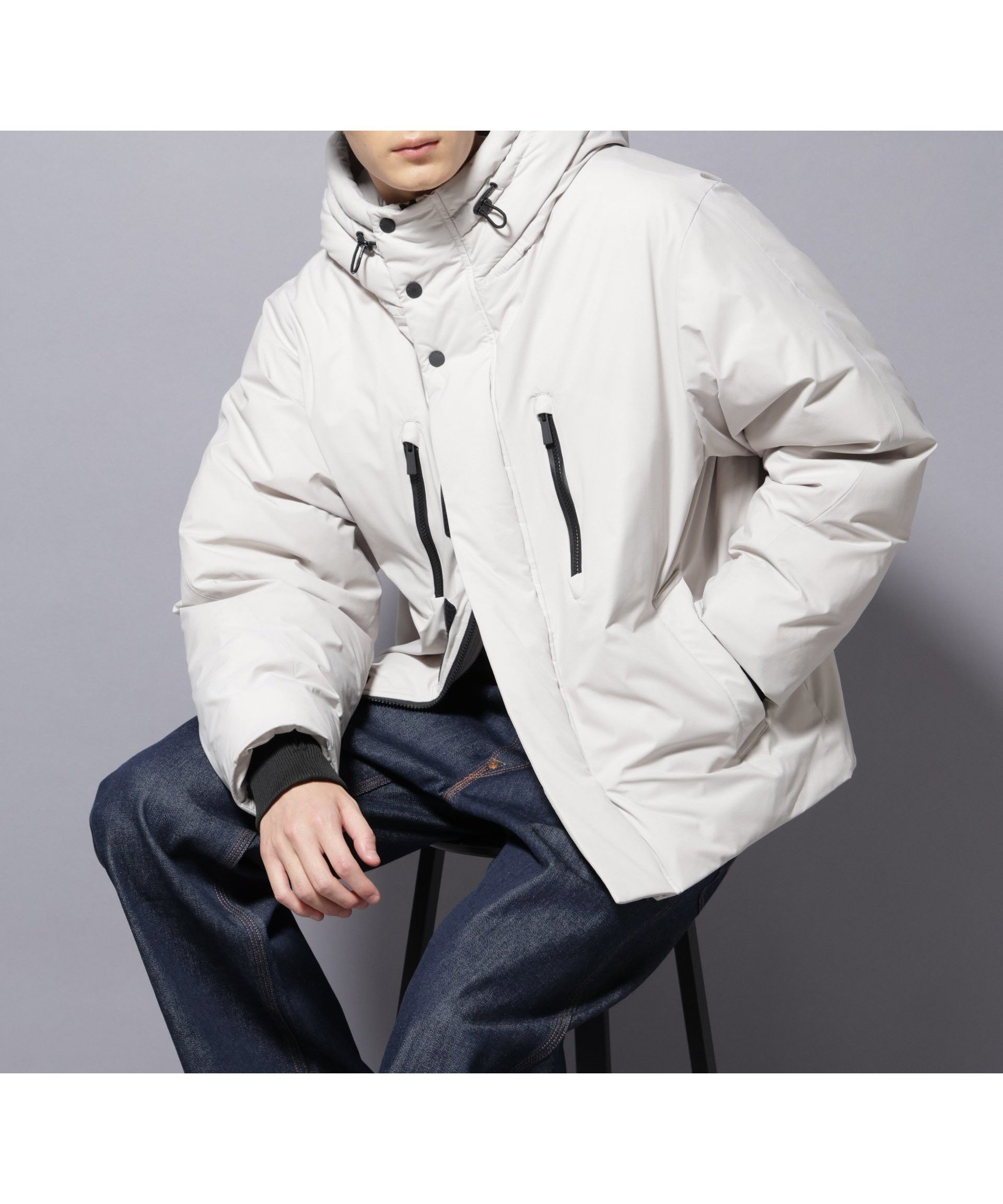 【ナノ ユニバース/nano universe / MEN】の「西川ダウン」SOLOTEXショートダウン インテリア・キッズ・メンズ・レディースファッション・服の通販 founy(ファニー) 　ファッション　Fashion　メンズファッション　Fashion for Men　クッション　Cushion, Throw Pillow　軽量　Lightweight, Ultra Light　ショート　Short, Short Length　ジップ　Zip, Zipper　スタンダード　Standard, Basic　ストレッチ　Stretch, Stretchy Fabric　スポーティ　Sporty, Casual Athletic　ダウン　Down, Puffer　なめらか　Smooth, Silky Texture　人気　Popular, Best Seller　フロント　Front, Front Design　ポケット　Pocket, Pocket Detail　防寒　Cold Protection, Winter-Ready　メンズ　Men's, Menswear　モダン　Modern, Contemporary　2025年　2025　2025-2026秋冬・A/W　Autumn/Winter 2025–26 AW25–26　オフホワイト1|ID: prp329100004877491 ipo3291000000036384171