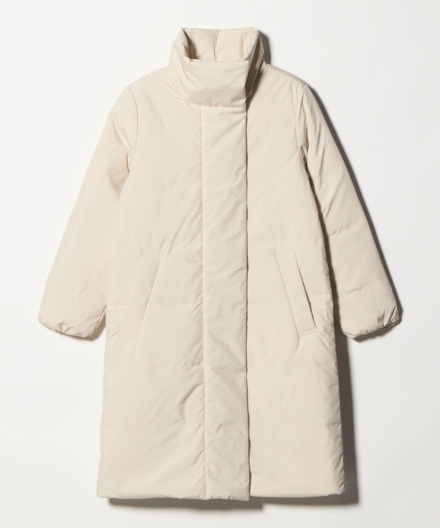 【ユナイテッドアローズ/UNITED ARROWS】のパデッド スタンド ロングコート A DAY IN THE LIFE インテリア・キッズ・メンズ・レディースファッション・服の通販 founy(ファニー) 　ファッション　Fashion　レディースファッション　Fashion for Women　アウター　Coat / Outerwear Collection　コート・ロングコート・ピーコート　Long Coats, Peacoats & More　スタンド　Stand Collar, Upright Stand　ストール　Stole, Wrap　タフタ　Taffeta, Structured Fabric　チェック　Check, Plaid, Tartan　防寒　Cold Protection, Winter-Ready　マフラー　Scarf, Muffler　ロング　Long, Long-Length　アウトレット　Outlet / Clearance　旅行　Travel　ビジネス 仕事 通勤　Business / Work / Commuting　OFF WHITE|ID: prp329100004877497 ipo3291000000036384195