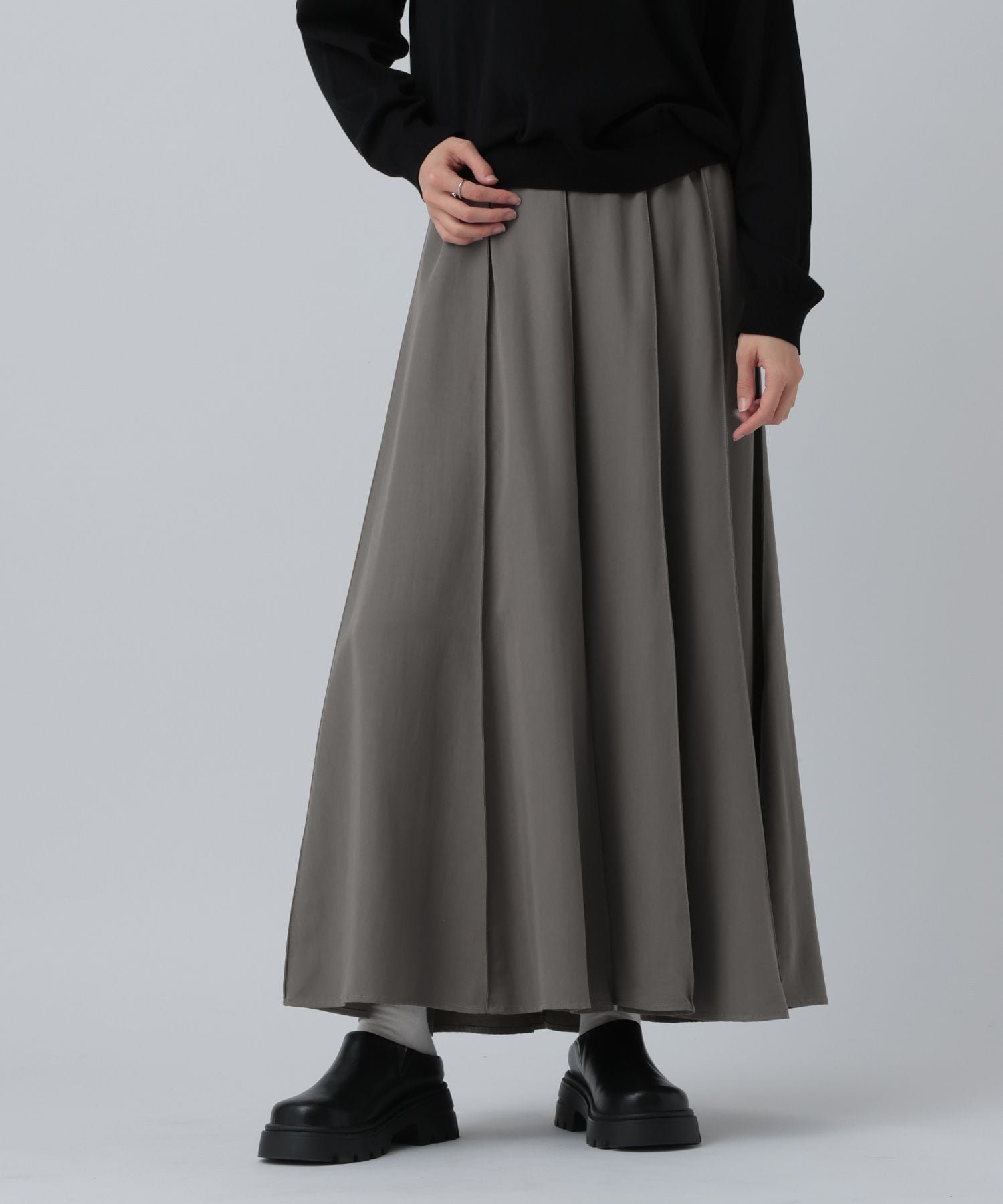 【レプシィム ローリーズファーム/LEPSIM LOWRYS FARM】のパネルフレアスカート インテリア・キッズ・メンズ・レディースファッション・服の通販 founy(ファニー) 　ファッション　Fashion　レディースファッション　Fashion for Women　スカート　Skirts　Aライン・フレアスカート　A-Line & Flared Skirts　スウェット / スエット　Sweatshirt, Sweatwear　フェミニン　Feminine, Girly　フレア　Flare, Flared　プリーツ　Pleats, Pleated　グレー15|ID: prp329100004877502 ipo3291000000036384219