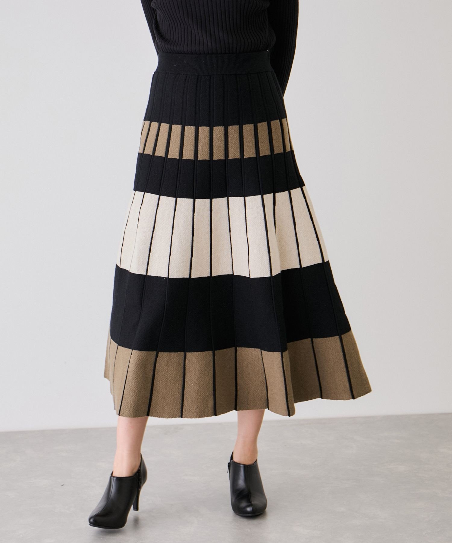 【ジャイロ/JAYRO】のボーダー配色ニットスカート インテリア・キッズ・メンズ・レディースファッション・服の通販 founy(ファニー) 　ファッション　Fashion　レディースファッション　Fashion for Women　スカート　Skirts　シンプル　Simple, Minimal　タートル　Turtleneck, Turtle Collar　フレア　Flare, Flared　ボーダー　Border, Stripe　ポケット　Pocket, Pocket Detail　A/W・秋冬　Autumn/Winter　おすすめ　Recommended / Our Picks　カーキ(36)|ID: prp329100004877503 ipo3291000000036384222