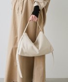 【ラシット/russet】のトライアングルショルダーバッグ 人気、トレンドファッション・服の通販 founy(ファニー) ファッション Fashion レディースファッション Fashion for Women バッグ Bags シルバー Silver, Metallic Silver シンプル Simple, Minimal トライアングル Triangle, Triangular Shape フォルム Silhouette, Form ベーシック Basic, Essential ポケット Pocket, Pocket Detail マグネット Magnet, Magnetic Closure 日本製 Made In Japan エレガント 上品 Elegant thumbnail アイボリー|ID: prp329100004878418 ipo3291000000036393921