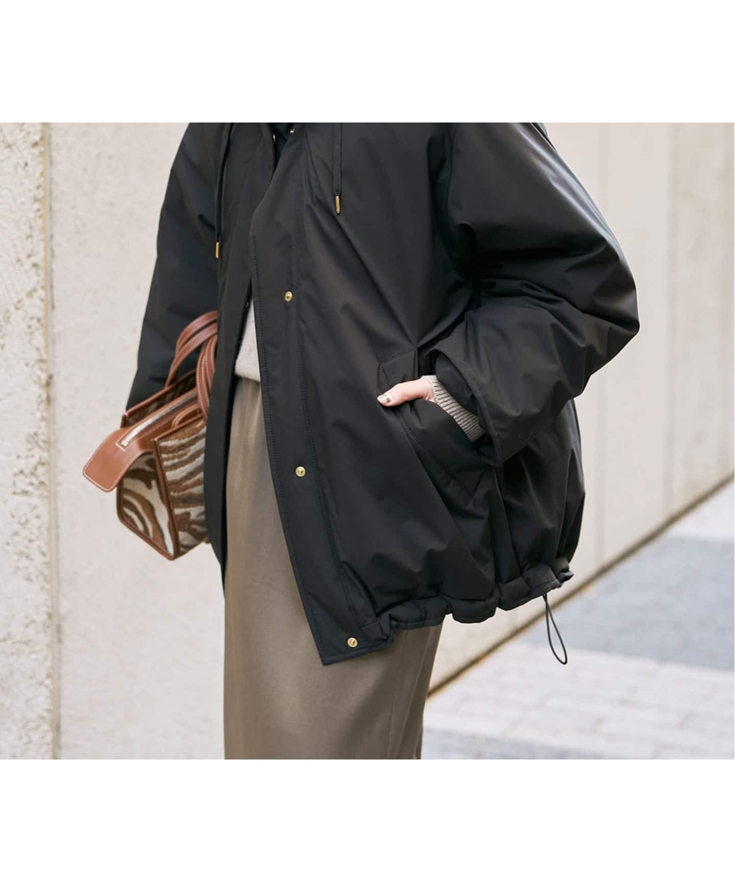 【スピック&スパン/Spick & Span】の《追加》2WAY撥水ダウンハーフコート インテリア・キッズ・メンズ・レディースファッション・服の通販 founy(ファニー) 　ファッション　Fashion　レディースファッション　Fashion for Women　アウター　Coat / Outerwear Collection　コート・ロングコート・ピーコート　Long Coats, Peacoats & More　今季　This Season, Current Season　ショート　Short, Short Length　スタンド　Stand Collar, Upright Stand　ダウン　Down, Puffer　ハーフ　Half, Half-Length　バランス　Balance, Style Balance　防寒　Cold Protection, Winter-Ready　ライニング　Inner Lining, Inner Fabric, Lined　ロング　Long, Long-Length　冬　Winter / This Winter　エレガント 上品　Elegant　ビジネス 仕事 通勤　Business / Work / Commuting　ブラックベース|ID: prp329100004878439 ipo3291000000036394008