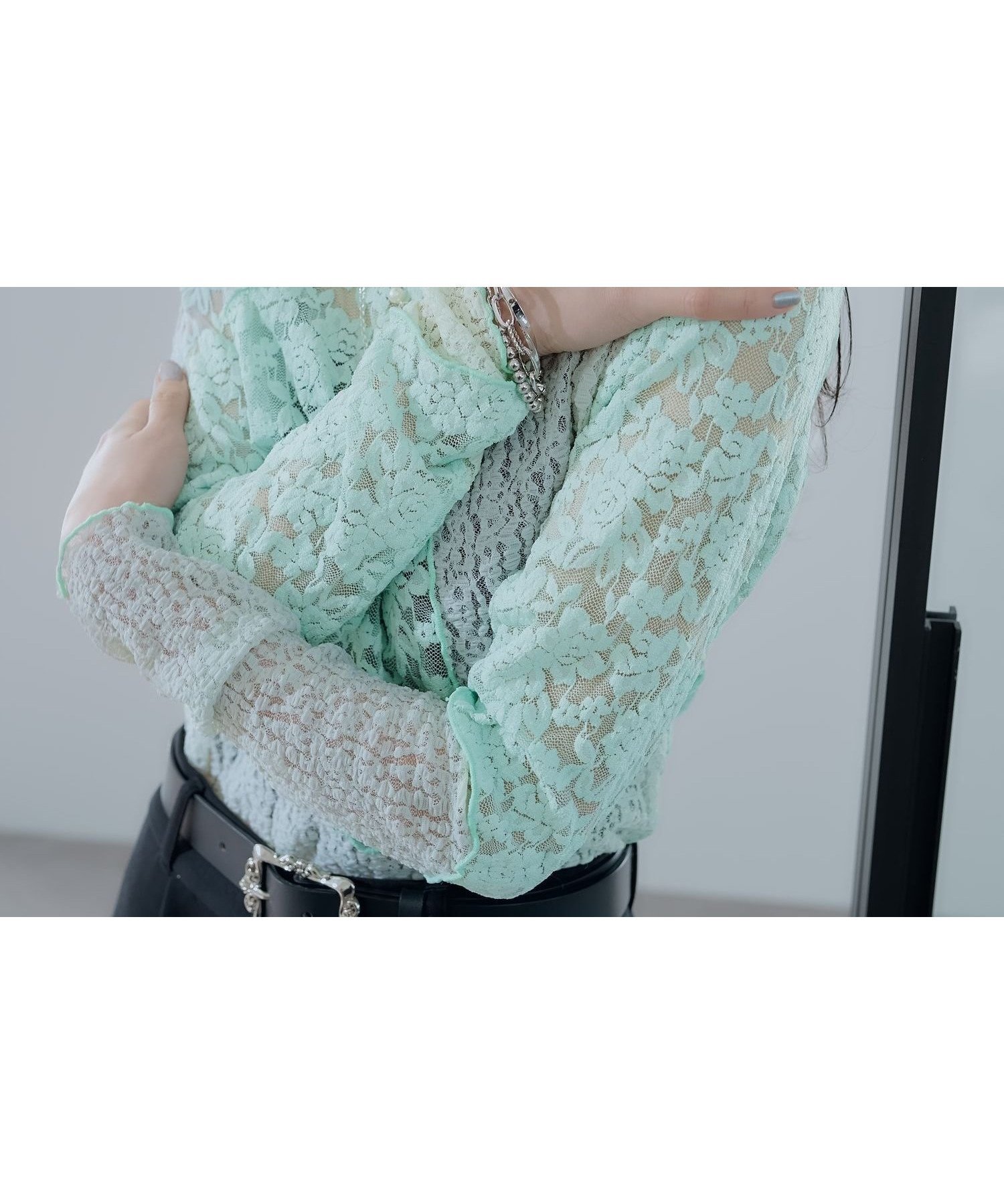 【ハレ/HARE】のドッキングレースシアートップス インテリア・キッズ・メンズ・レディースファッション・服の通販 founy(ファニー) ファッション Fashion レディースファッション Fashion for Women トップス・カットソー Cut & Sew Tops おすすめ Recommended / Our Picks イヤリング Earrings インナー Innerwear ウェーブ Wavy Pattern カーゴパンツ Cargo Pants, Utility Pants カーディガン Cardigan, Knitwear キャミワンピース Cami Dress, Slip Dress ジャケット Jacket, Outerwear ストレート Straight, Straight Cut デニム Denim, Jeans Material ネックレス Necklace, Pendant Necklace パッチワーク Patchwork, Mixed Fabric フェミニン Feminine, Girly フレア Flare, Flared モックネック Mock Neck, Short Turtleneck レース Lace, Lace Fabric ロング Long, Long-Length ワイド Wide, Wide Fit エレガント 上品 Elegant グリーン70|ID: prp329100004878583 ipo3291000000036396737