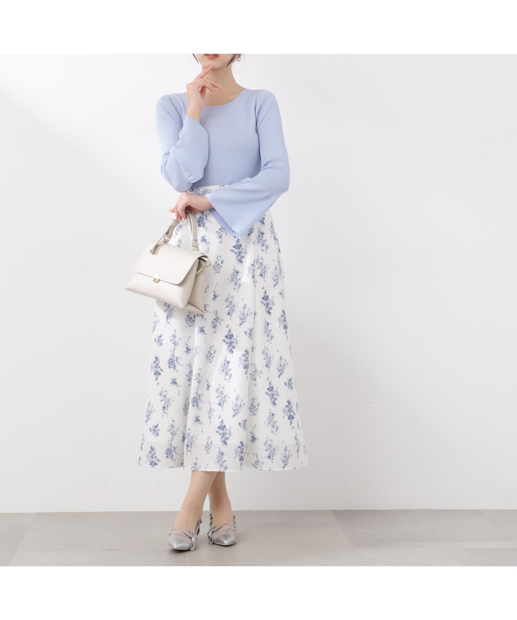 【プロポーション ボディドレッシング/PROPORTION BODY DRESSING】のフラワープリントフレアスカート 26SS インテリア・キッズ・メンズ・レディースファッション・服の通販 founy(ファニー) 　ファッション　Fashion　レディースファッション　Fashion for Women　スカート　Skirts　Aライン・フレアスカート　A-Line & Flared Skirts　2026年　2026　フラワー　Flower, Floral　フレア　Flare, Flared　プリント　Print, Printed Pattern　ホワイト×ブルー|ID: prp329100004879356 ipo3291000000036408946