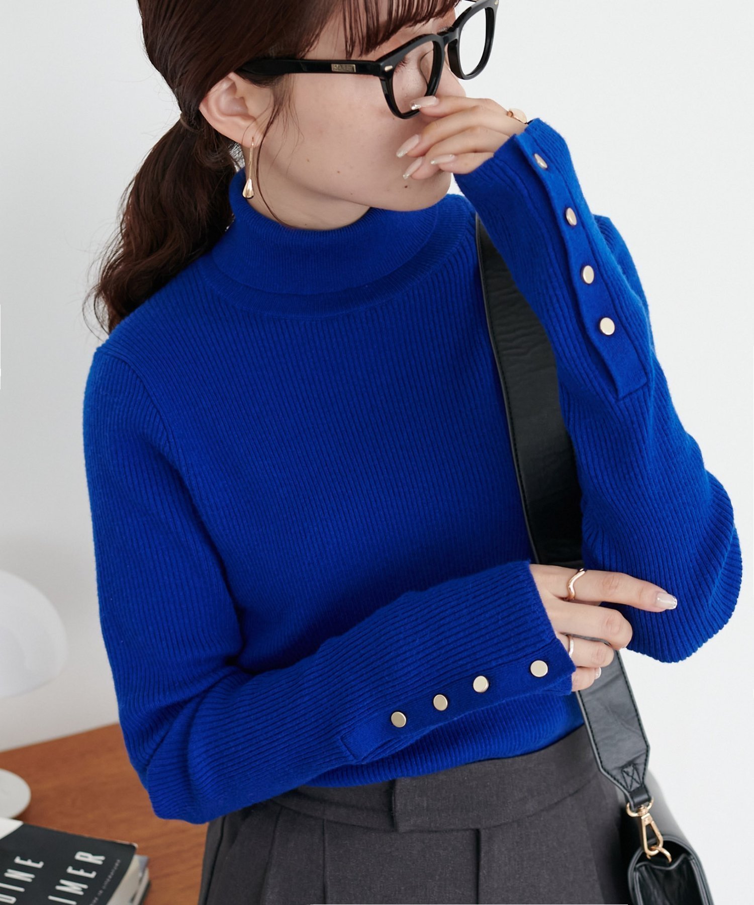 【ディスコート/Discoat】の【13色展開/多色買い◎/万能インナー】リブ袖口ボタンタートル《WEB限定》 インテリア・キッズ・メンズ・レディースファッション・服の通販 founy(ファニー) 　ファッション　Fashion　レディースファッション　Fashion for Women　トップス・カットソー　Cut & Sew Tops　インナー　Innerwear　スラックス　Slacks, Dress Pants　スリット　Slit, Slit Detail　タートル　Turtleneck, Turtle Collar　タートルネック　Turtleneck, High Neck　デニム　Denim, Jeans Material　フィット　Fit, Slim Fit　ベーシック　Basic, Essential　ボーダー　Border, Stripe　おすすめ　Recommended / Our Picks　ブルー|ID: prp329100004880476 ipo3291000000036426016