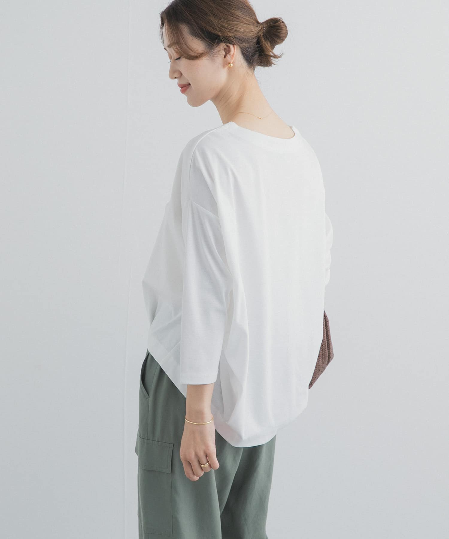 【アーバンリサーチ ドアーズ/URBAN RESEARCH DOORS】のコットンバックタック7分袖プルオーバー 人気、トレンドファッション・服の通販 founy(ファニー) ファッション Fashion レディースファッション Fashion for Women トップス・カットソー Cut & Sew Tops カジュアルプルオーバー・ニットトップス Pullovers & Knit Tops / Casual Pullovers バッグ Bags カットソー Cut and Sewn Top ギャザー Gathered, Ruffled ダウン Down, Puffer 人気 Popular, Best Seller バランス Balance, Style Balance フロント Front, Front Design ワイド Wide, Wide Fit S/S・春夏 SS, Spring/Summer, Warm Season 夏 Summer エレガント 上品 Elegant 2026年 2026 other-1|ID: prp329100004880499 ipo3291000000036426325