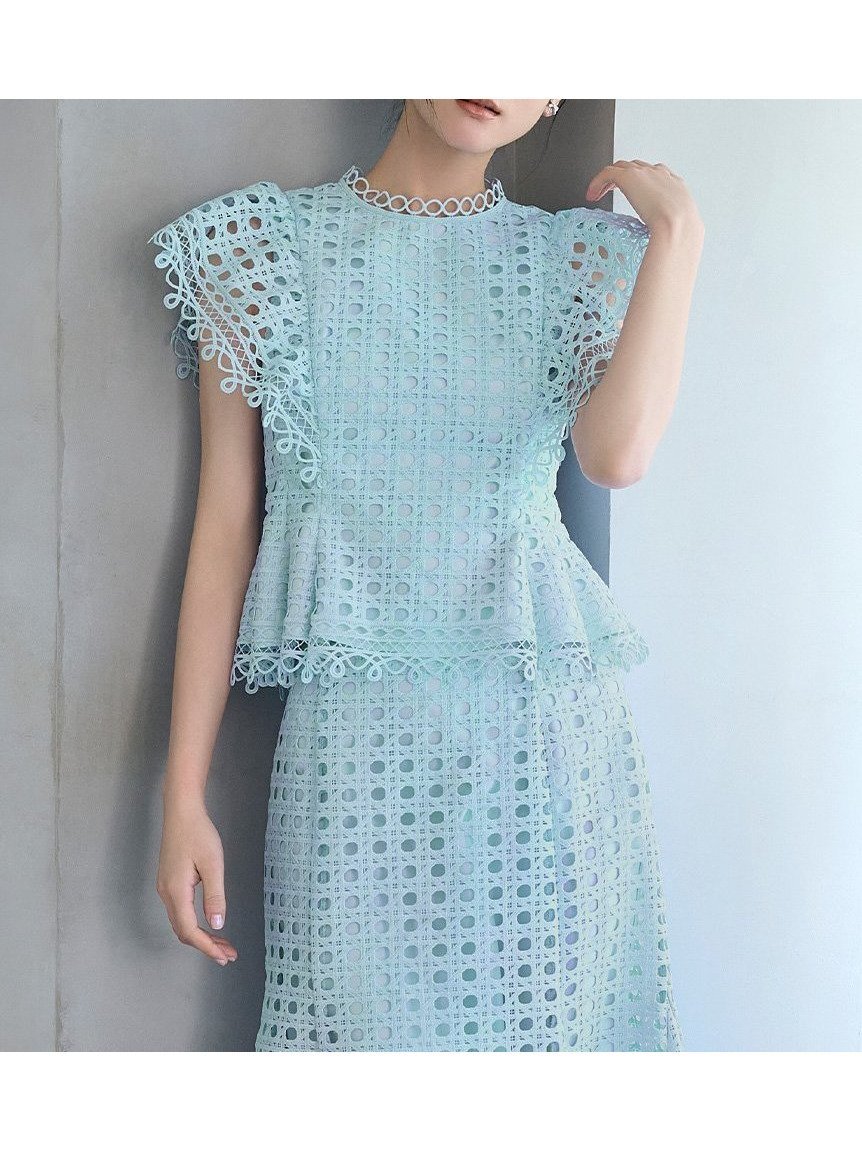 【セルフォード/CELFORD】の【セットアップ対応】ジオメトリックパターンレースブラウス インテリア・キッズ・メンズ・レディースファッション・服の通販 founy(ファニー) 　ファッション　Fashion　レディースファッション　Fashion for Women　トップス・カットソー　Cut & Sew Tops　シャツ・ブラウス・オフィスカジュアル　Elegant Blouses & Button-Ups　おすすめ　Recommended / Our Picks　ウェーブ　Wavy Pattern　ストレート　Straight, Straight Cut　スマート　Smart, Elegant　セットアップ　Set-Up, Coordinated Outfit　デニム　Denim, Jeans Material　フリル　Frill, Ruffle　フレア　Flare, Flared　ペプラム　Peplum, Flared Hem　ミックス　Mix, Mixed Style　レース　Lace, Lace Fabric　SAX[083]|ID: prp329100004880502 ipo3291000000036426390