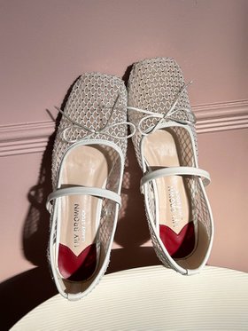 【リリーブラウン/Lily Brown】のL.B CANDY STOCK スクエアバレエシューズ 人気、トレンドファッション・服の通販 founy(ファニー) 雑誌掲載アイテム Magazine Picks & Fashion Features ファッション雑誌 Fashion Magazines スウィート Sweet ヴィヴィ ViVi ファッション Fashion レディースファッション Fashion for Women 4月号 April Issue インソール Shoe Insole サテン Satin, Glossy Fabric シアー Sheer, See-Through シューズ Shoes, Footwear シルバー Silver, Metallic Silver ストーン Stone, Gem-Like スマート Smart, Elegant チュール Tulip, Tulip Motif バレエ Ballet, Ballet Style ビジュー Bijou, Jewel-like Accent フラット Flat, Flat Shoes モチーフ Motif, Design Theme エレガント 上品 Elegant 雑誌 Magazine, Fashion Magazine |ID:prp329100004880646