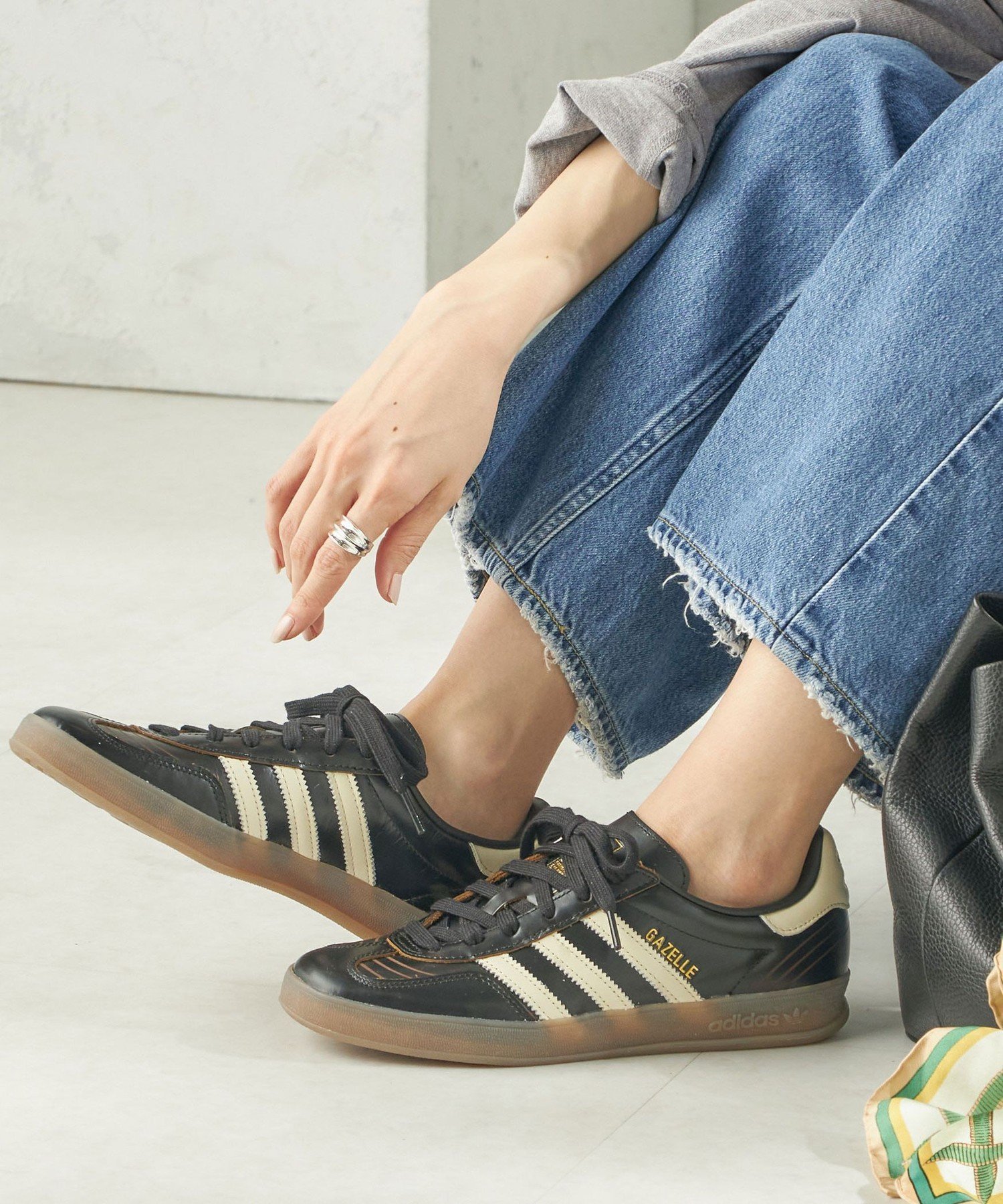 【シップス フォー ウィメン/SHIPS】の【SHIPS EXCLUSIVE】adidas Originals GAZELLE INDOOR LEATHER インテリア・キッズ・メンズ・レディースファッション・服の通販 founy(ファニー) 　ファッション　Fashion　レディースファッション　Fashion for Women　サッカー　Seersucker, Summer Fabric　スポーツ　Sports, Activewear　トレンド　Trend, Trending Now　おすすめ　Recommended / Our Picks　2026年　2026　ブラック|ID: prp329100004880647 ipo3291000000036427948
