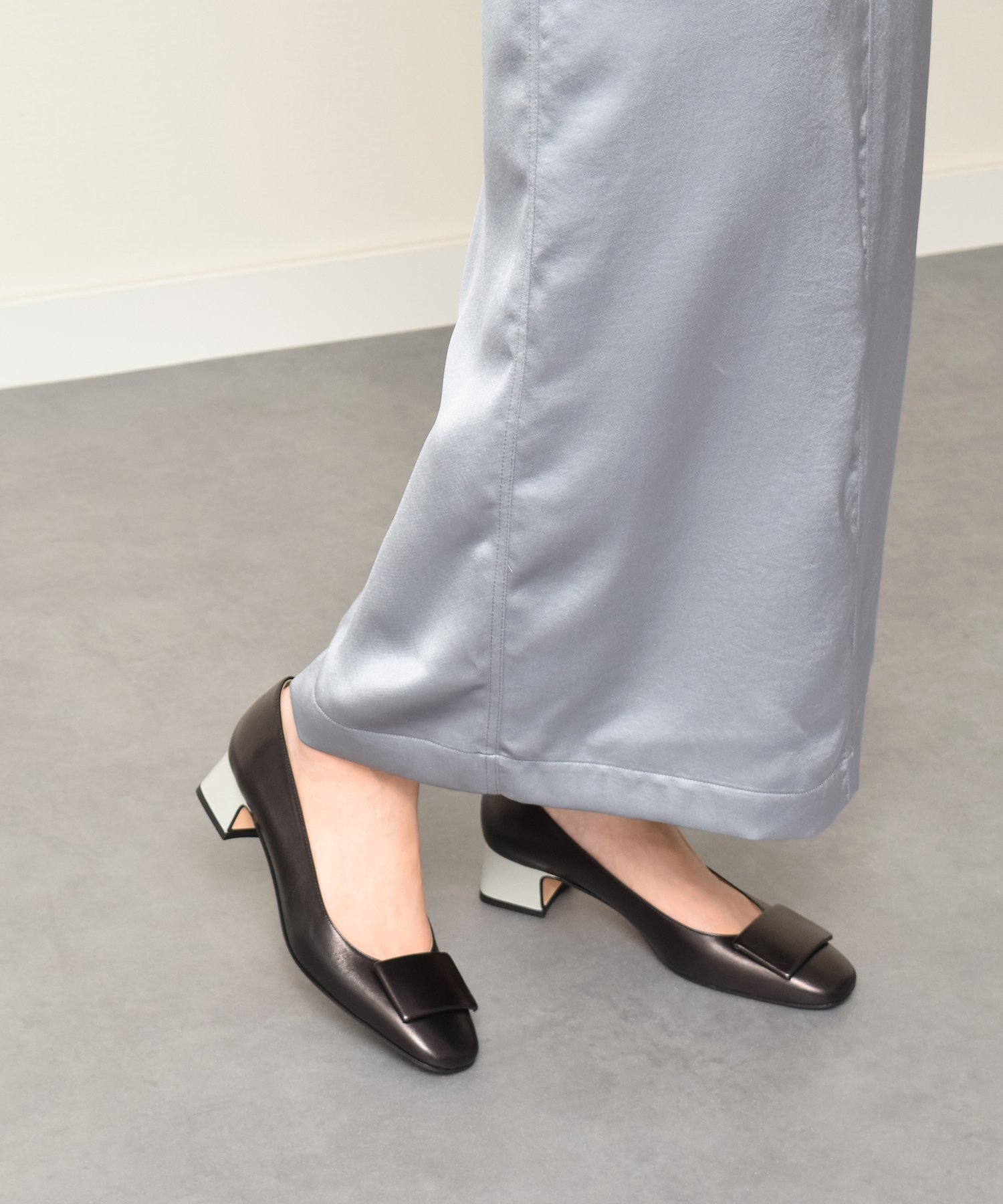 【インター ショシュール/INTER-CHAUSSURES】の【FABIO RUSCONI】オーナメントパンプス インテリア・キッズ・メンズ・レディースファッション・服の通販 founy(ファニー) 　ファッション　Fashion　レディースファッション　Fashion for Women　イタリア　Italy　BL/C|ID: prp329100004880653 ipo3291000000036427973